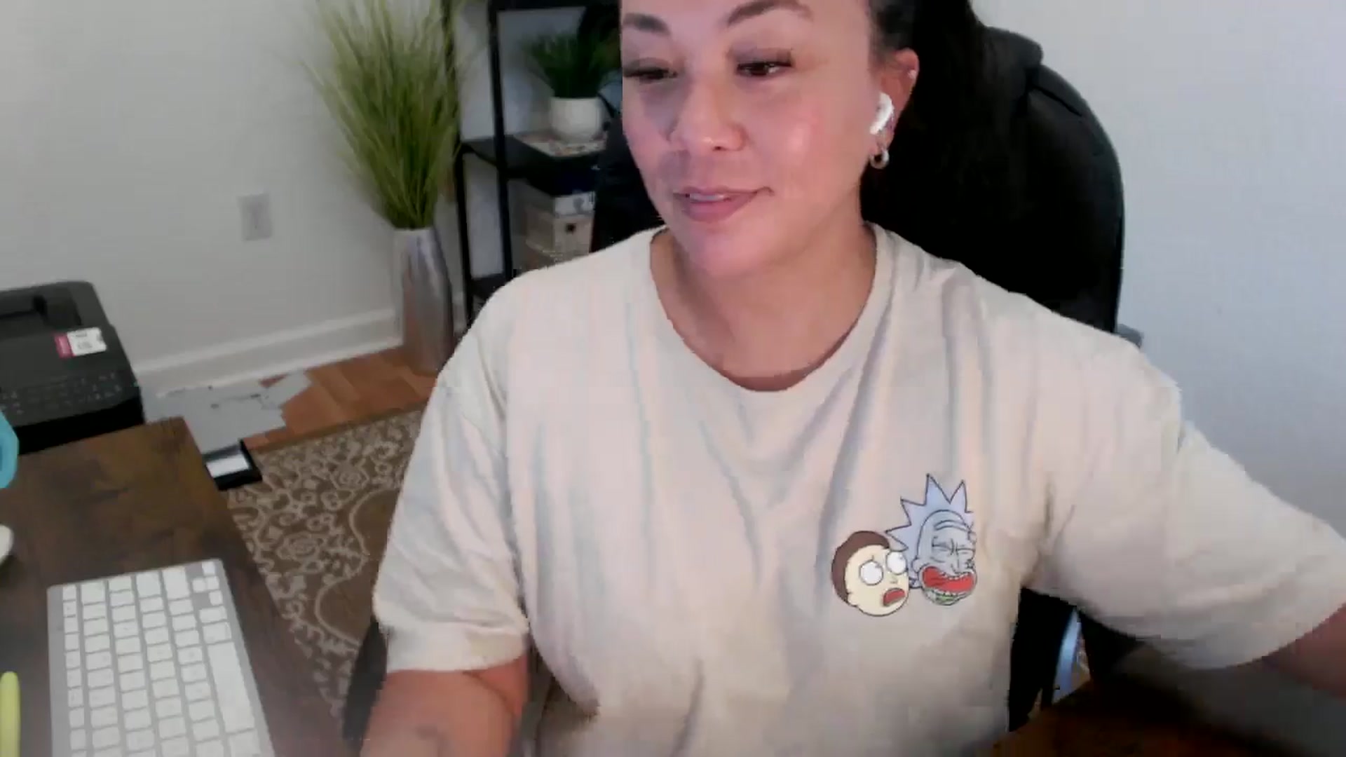 Gallery image thumbnail from MickaylaStar's myfreecams stream on, 06/09/2025, 19:49 image 20 of 20