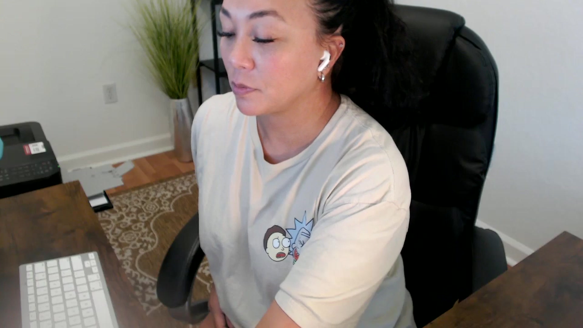 Gallery image thumbnail from MickaylaStar's myfreecams stream on, 06/09/2025, 20:24 image 8 of 20