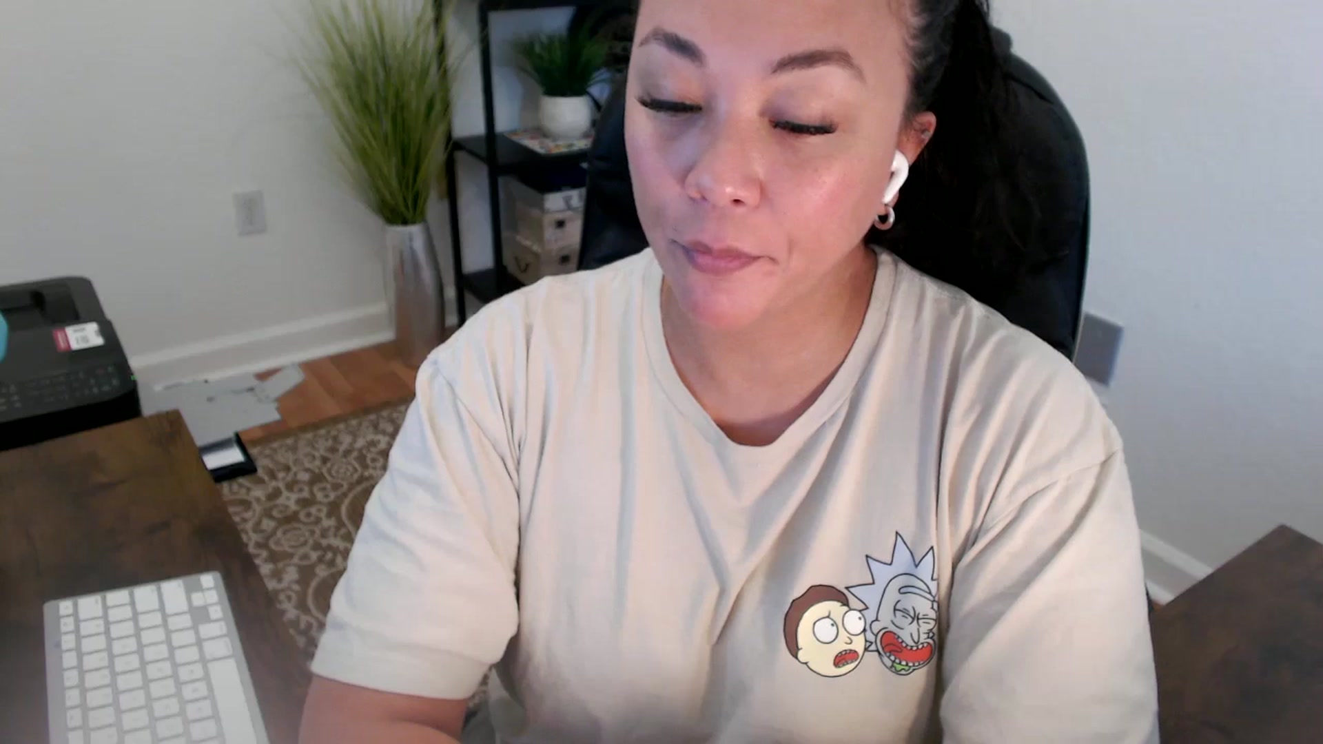 Gallery image thumbnail from MickaylaStar's myfreecams stream on, 06/09/2025, 20:24 image 13 of 20