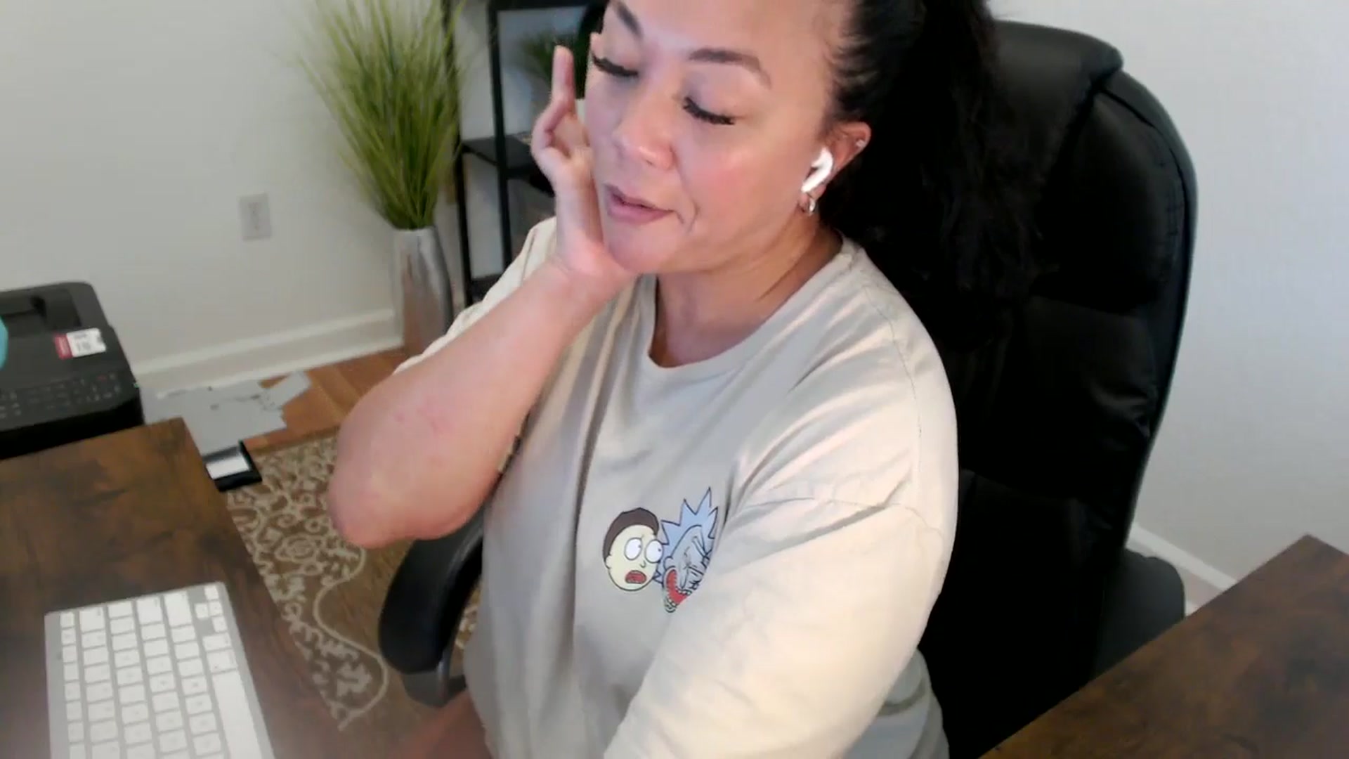 Gallery image thumbnail from MickaylaStar's myfreecams stream on, 06/09/2025, 20:24 image 5 of 20