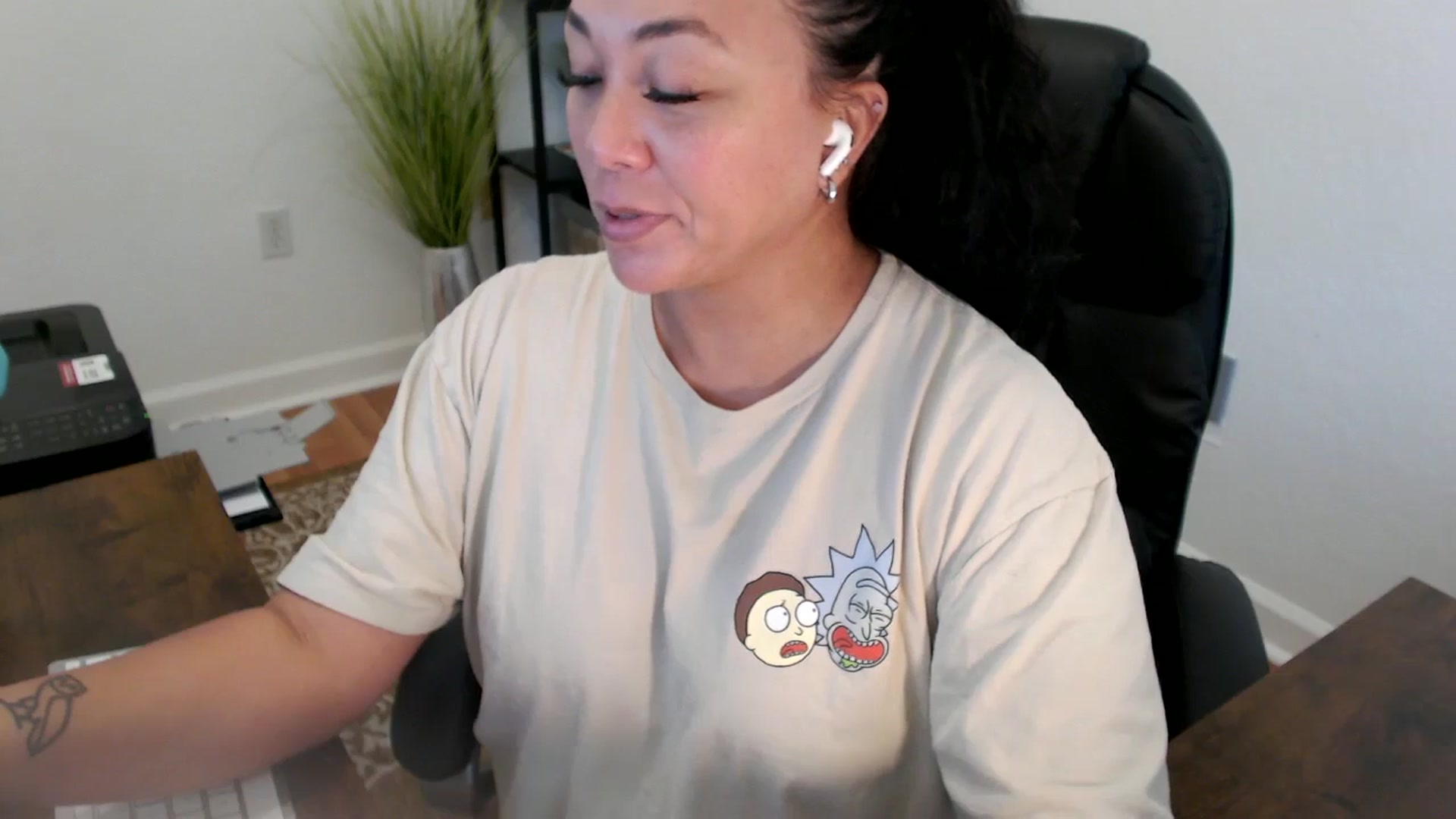 Gallery image thumbnail from MickaylaStar's myfreecams stream on, 06/09/2025, 20:24 image 15 of 20