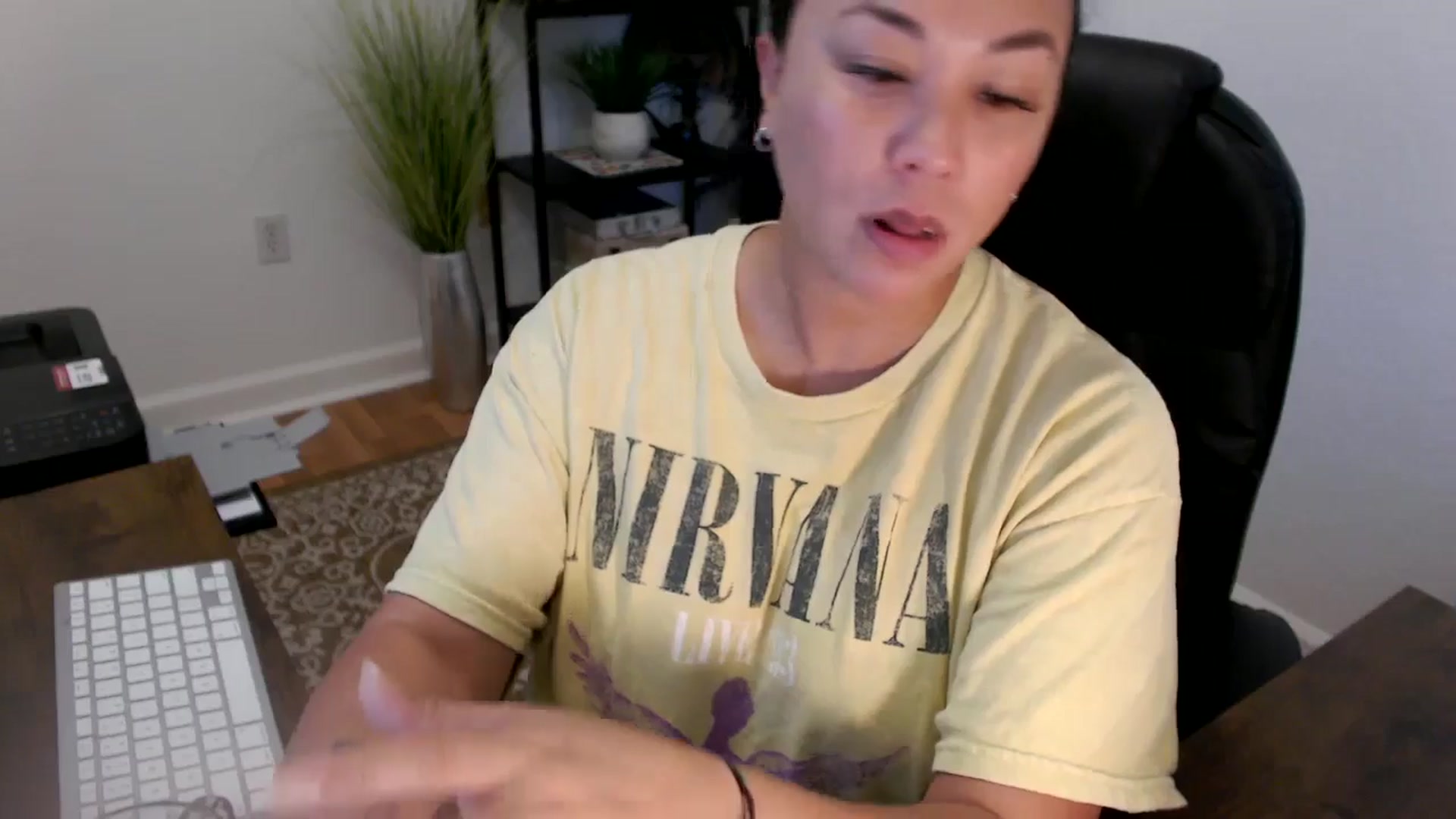 Gallery image thumbnail from MickaylaStar's myfreecams stream on, 06/10/2025, 15:40 image 2 of 20
