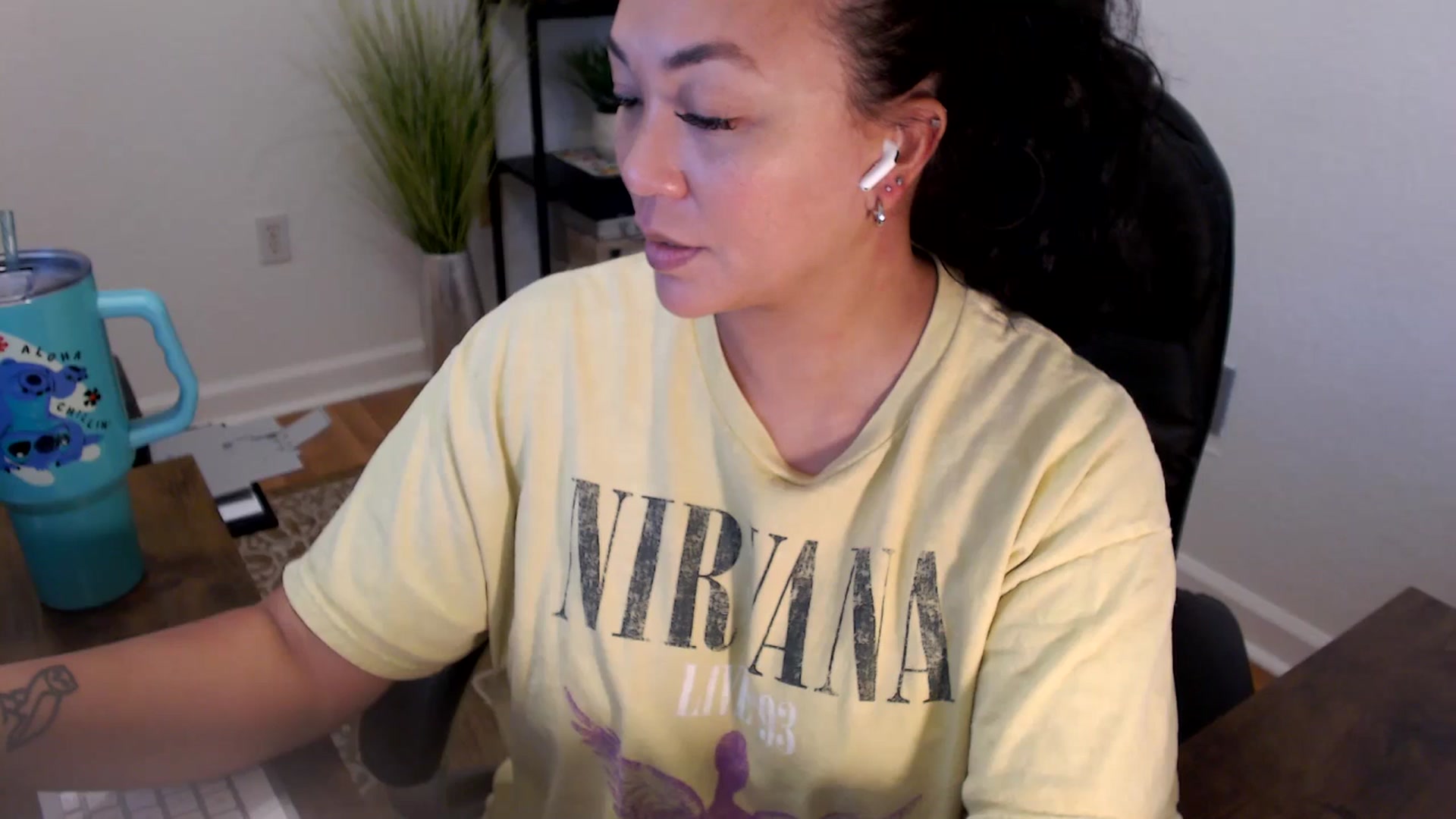 Gallery image thumbnail from MickaylaStar's myfreecams stream on, 06/10/2025, 16:51 image 1 of 20