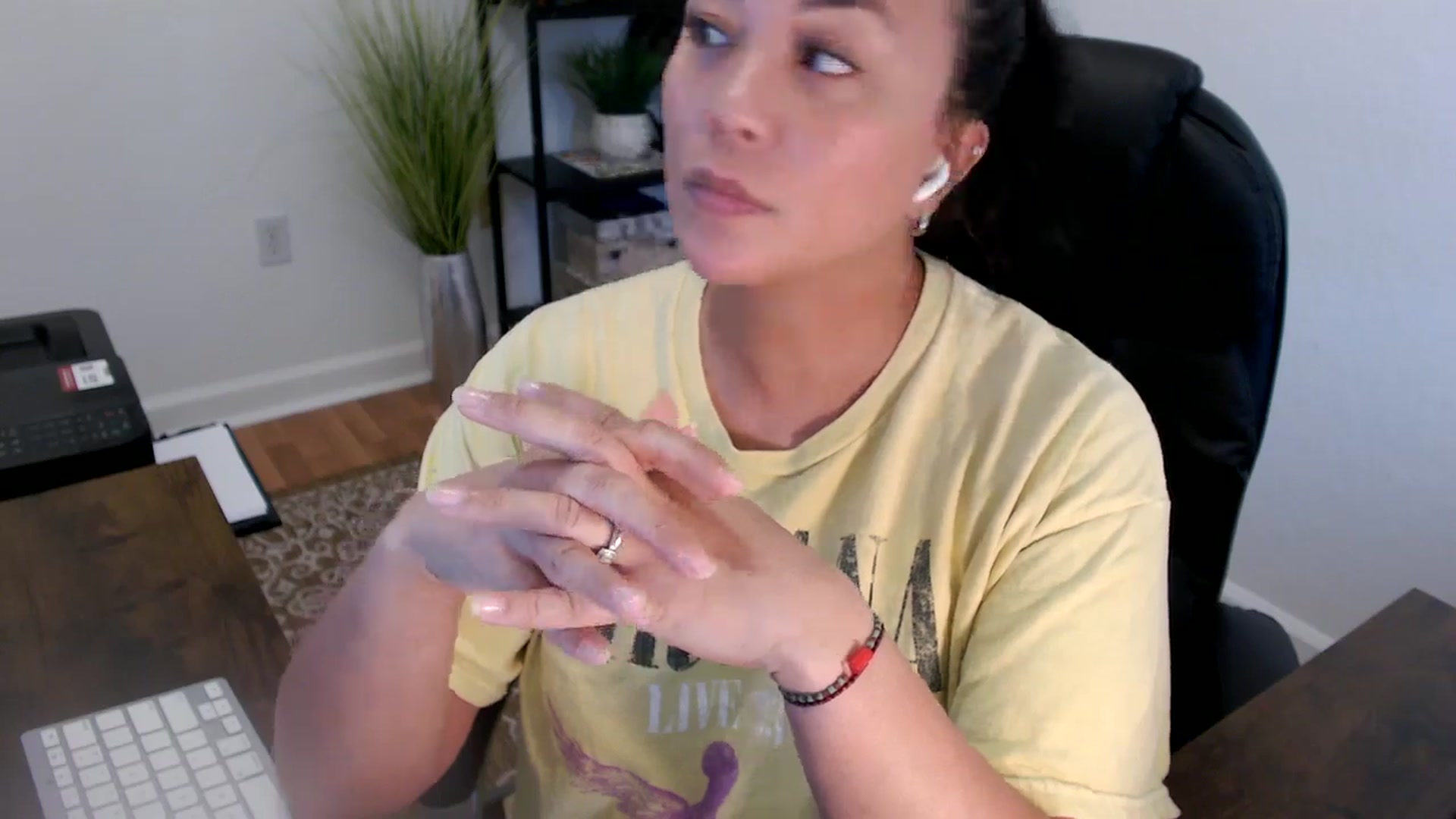 Gallery image thumbnail from MickaylaStar's myfreecams stream on, 06/10/2025, 20:22 image 16 of 20