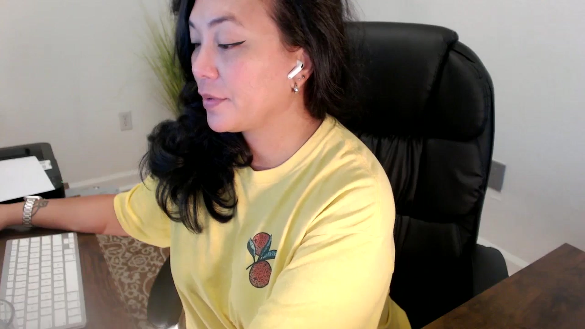 Gallery image thumbnail from MickaylaStar's myfreecams stream on, 06/11/2025, 16:28 image 4 of 20