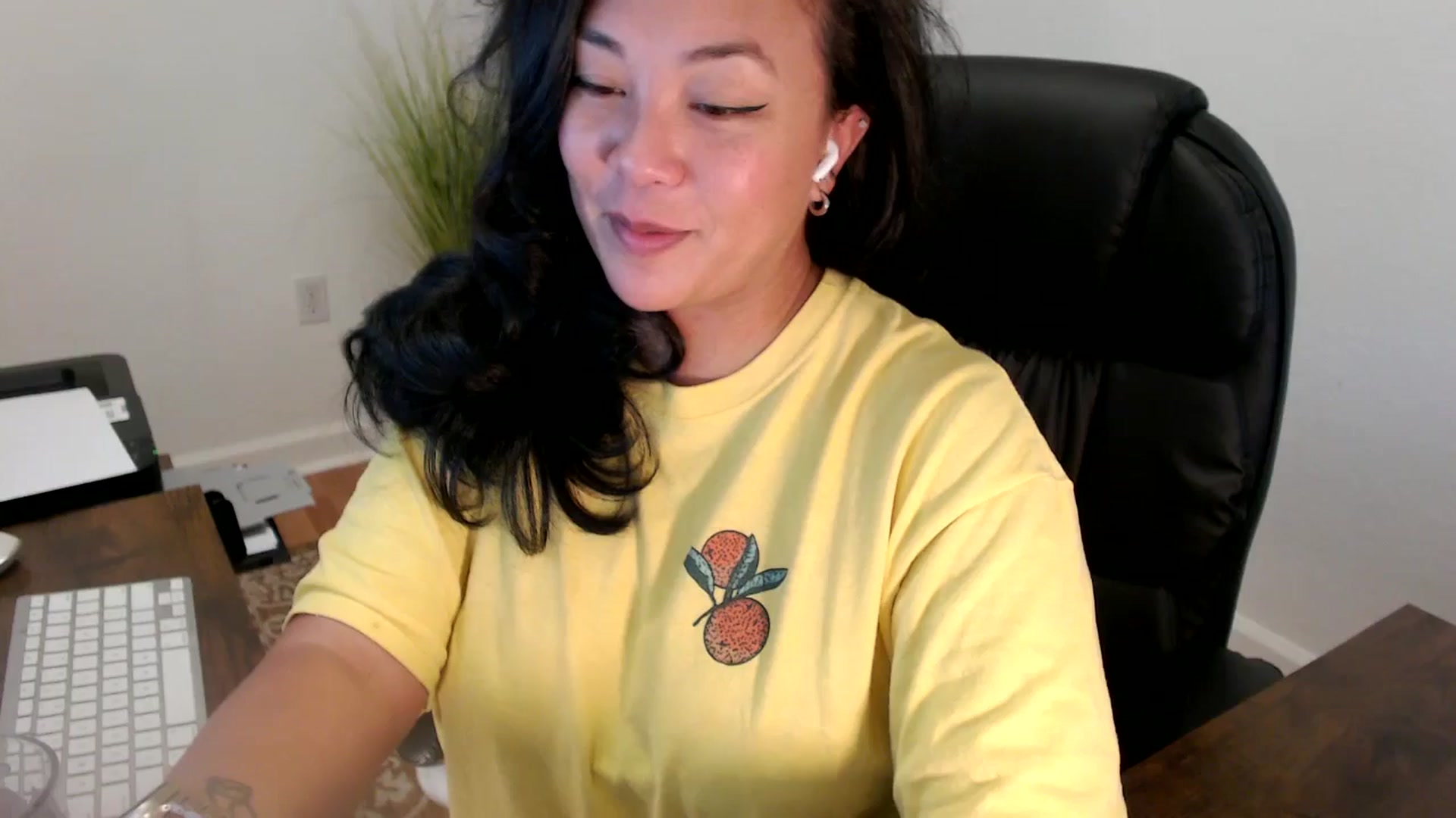 Gallery image thumbnail from MickaylaStar's myfreecams stream on, 06/11/2025, 16:28 image 1 of 20