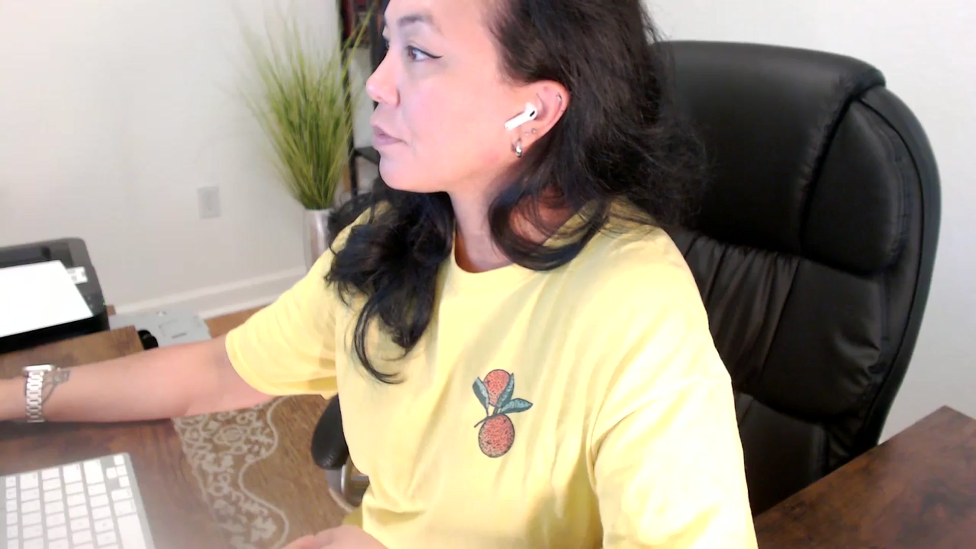 Gallery image thumbnail from MickaylaStar's myfreecams stream on, 06/11/2025, 16:53 image 9 of 20