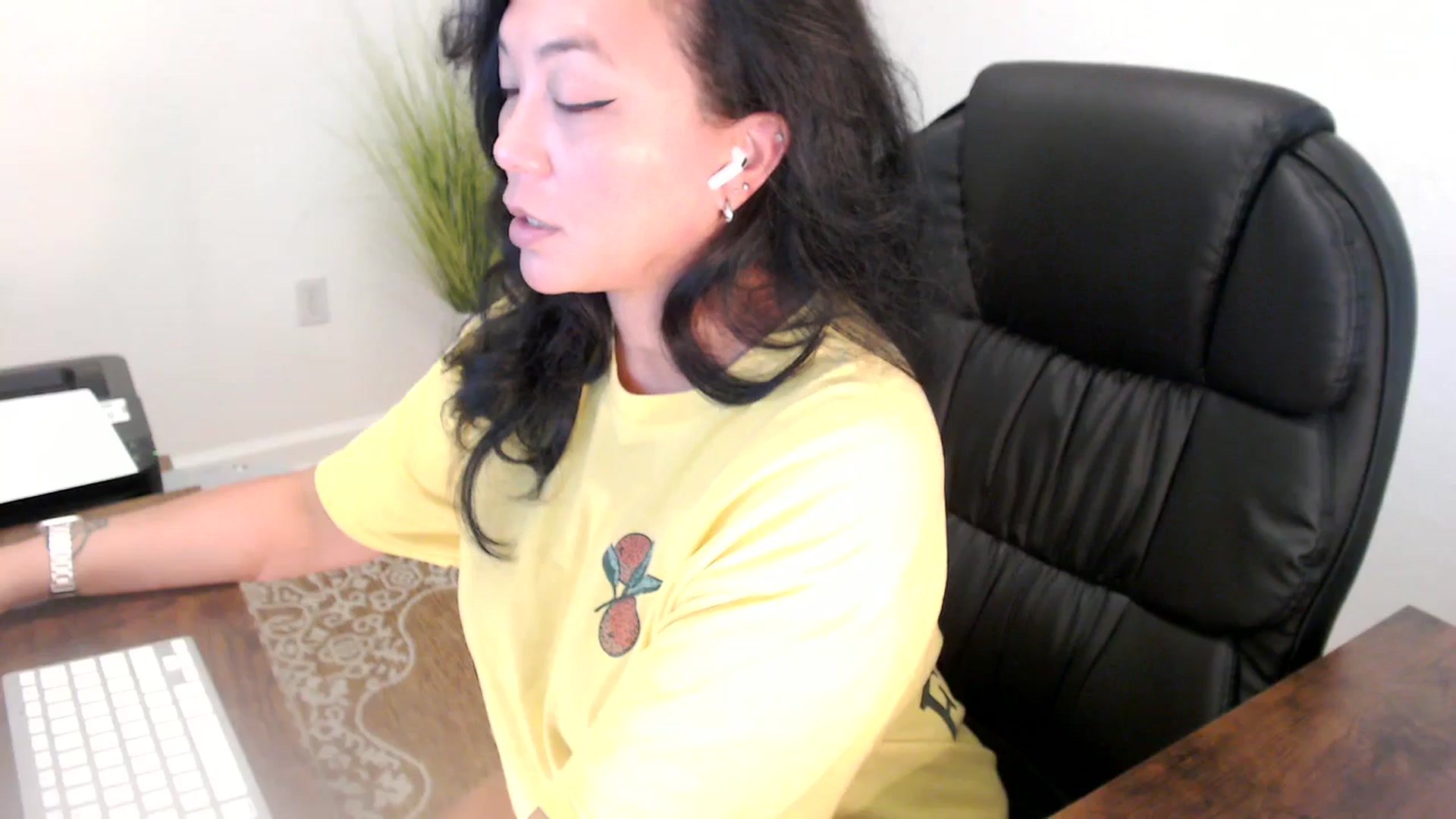 Gallery image thumbnail from MickaylaStar's myfreecams stream on, 06/11/2025, 16:53 image 20 of 20