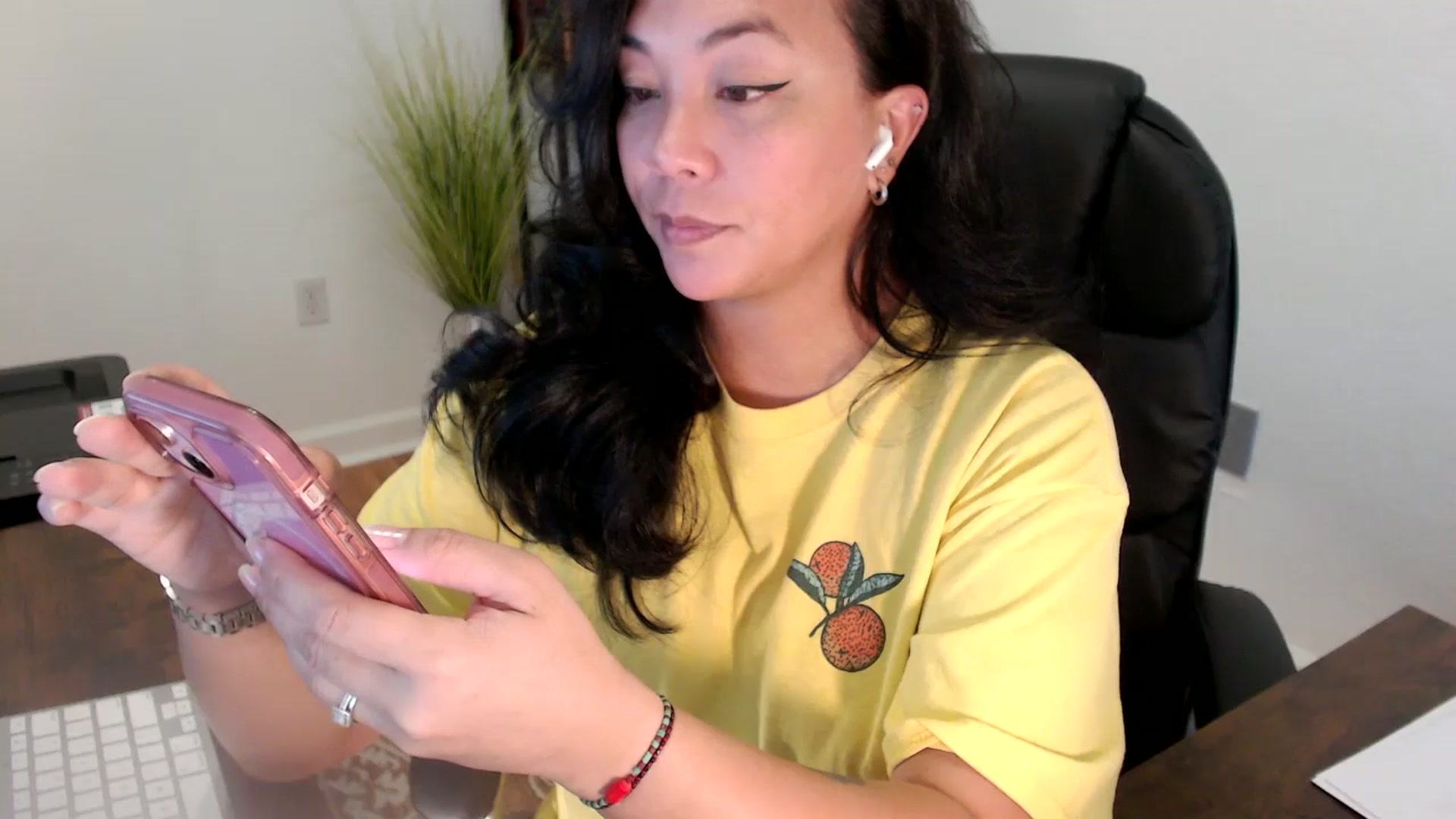 Gallery image thumbnail from MickaylaStar's myfreecams stream on, 06/11/2025, 17:19 image 4 of 20