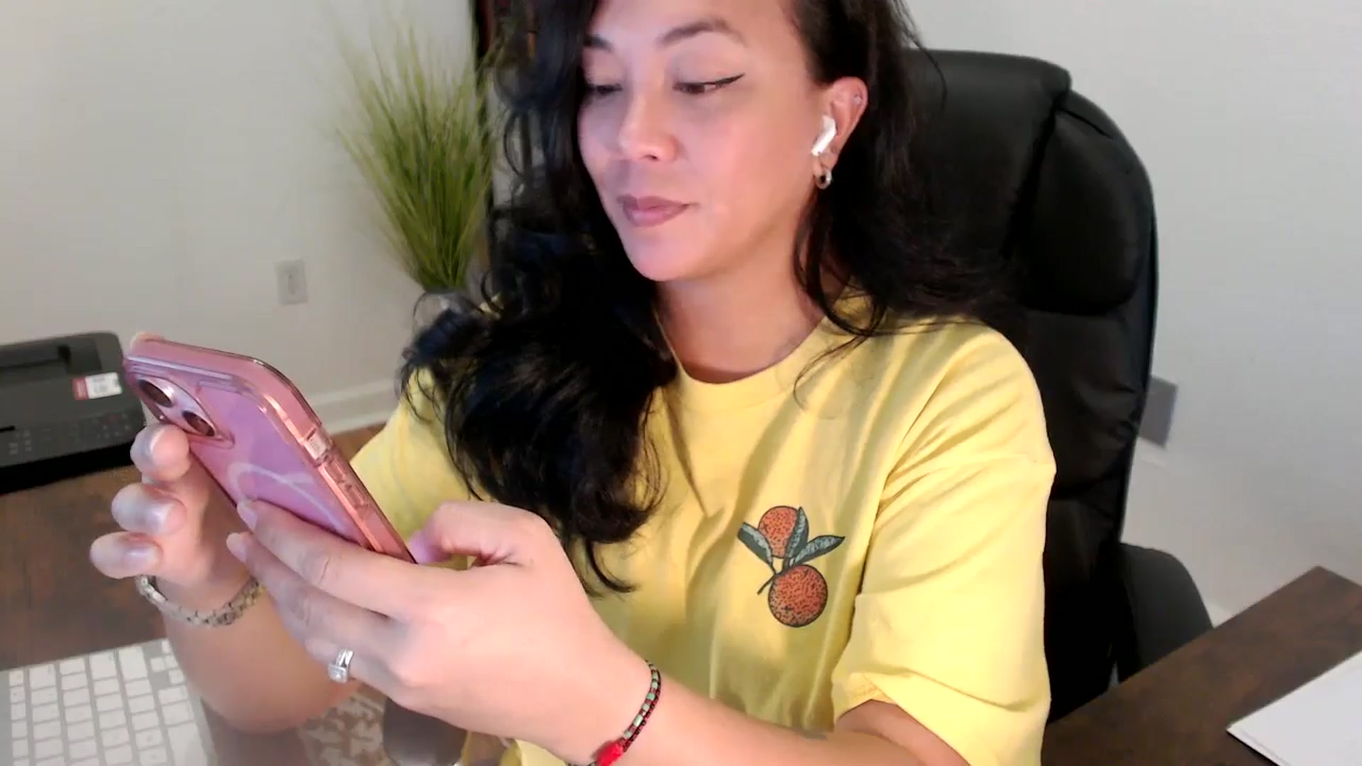 Gallery image thumbnail from MickaylaStar's myfreecams stream on, 06/11/2025, 17:19 image 6 of 20