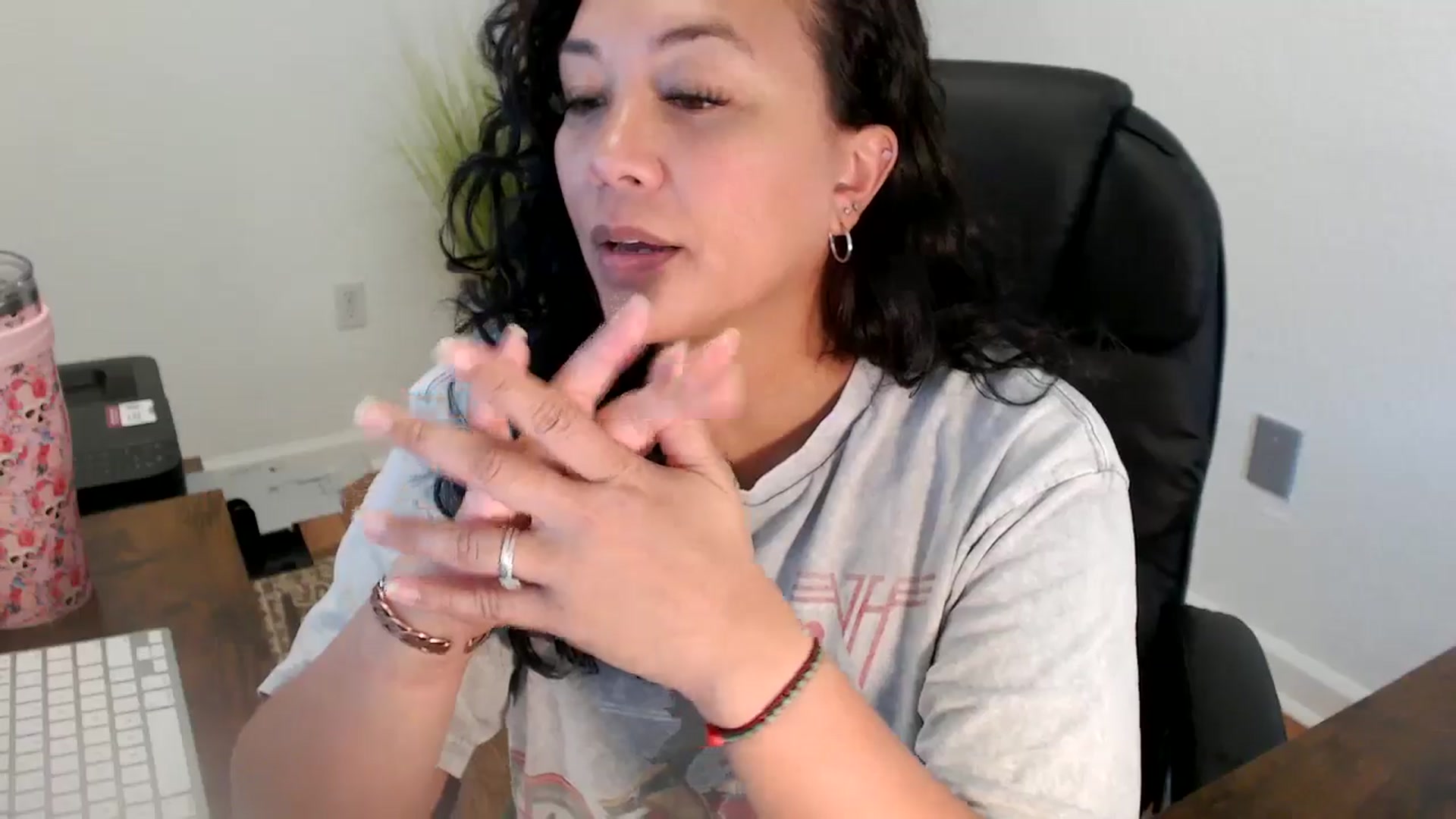 Gallery image thumbnail from MickaylaStar's myfreecams stream on, 06/19/2025, 19:47 image 4 of 20