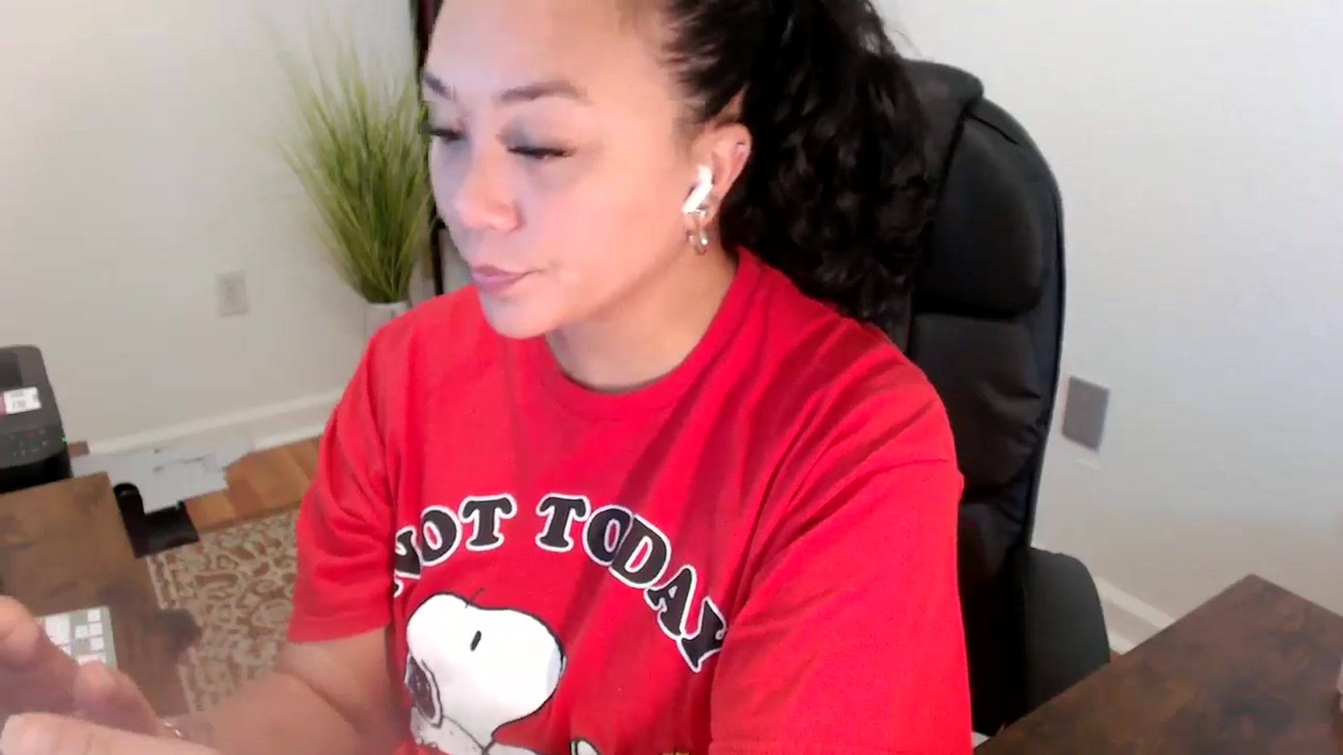 Gallery image thumbnail from MickaylaStar's myfreecams stream on, 06/20/2025, 16:04 image 15 of 20
