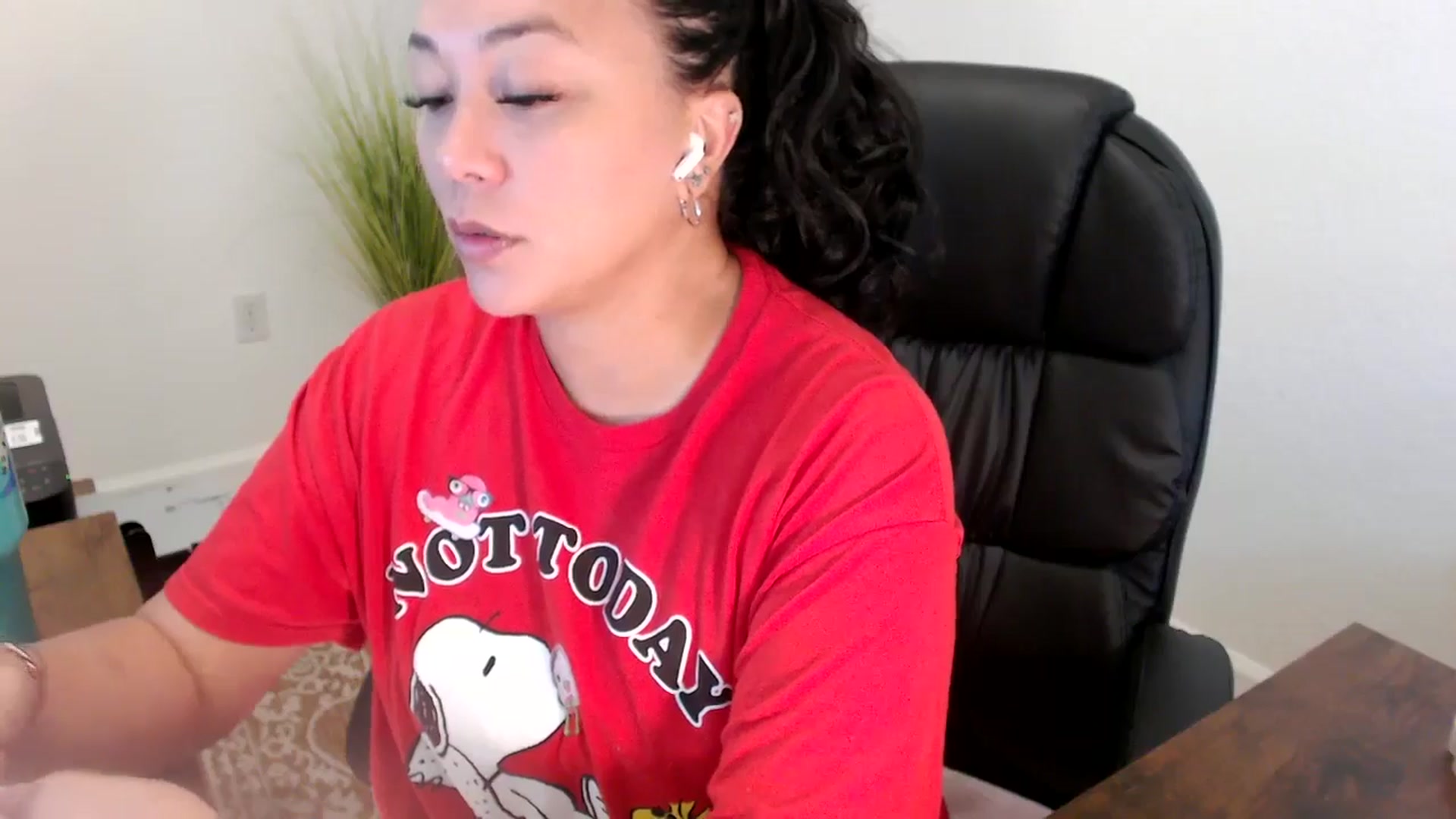 Gallery image thumbnail from MickaylaStar's myfreecams stream on, 06/20/2025, 16:42 image 19 of 20