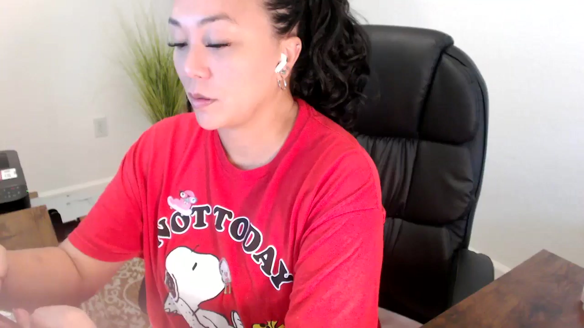 Gallery image thumbnail from MickaylaStar's myfreecams stream on, 06/20/2025, 16:42 image 20 of 20