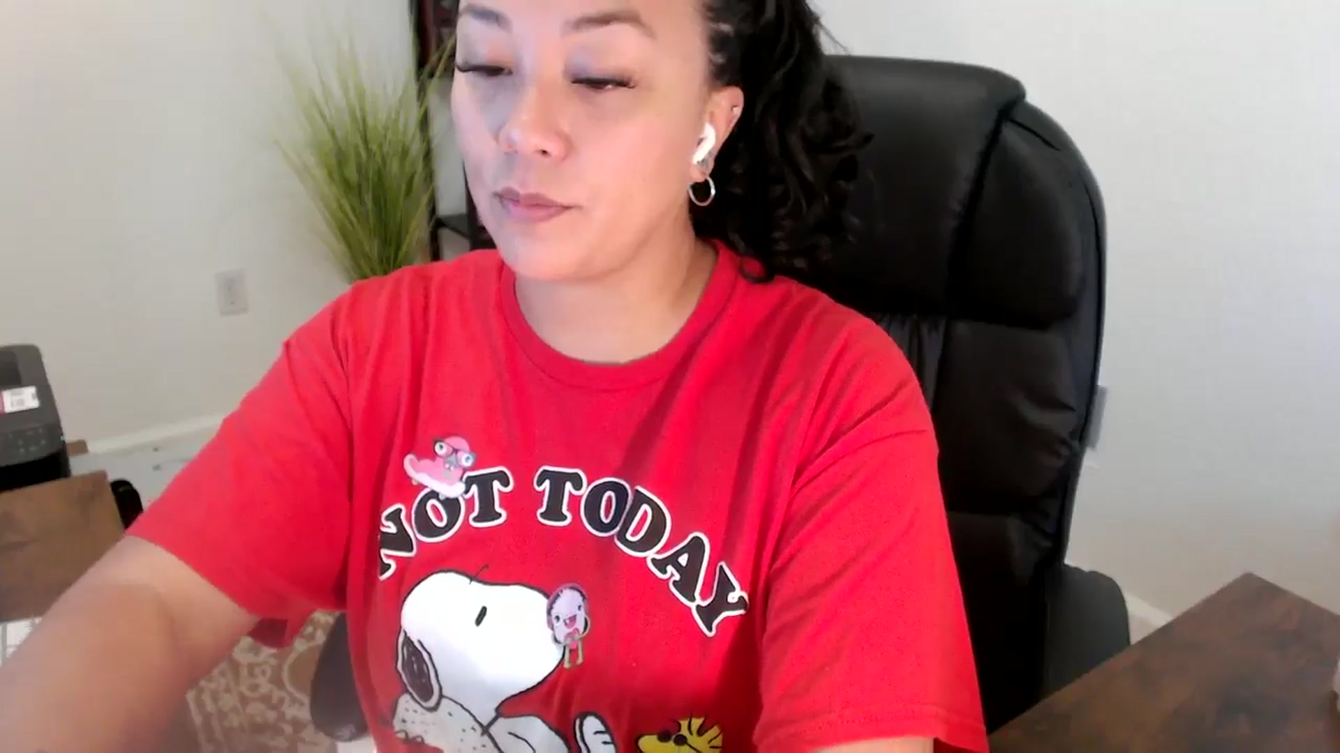 Gallery image thumbnail from MickaylaStar's myfreecams stream on, 06/20/2025, 16:42 image 15 of 20