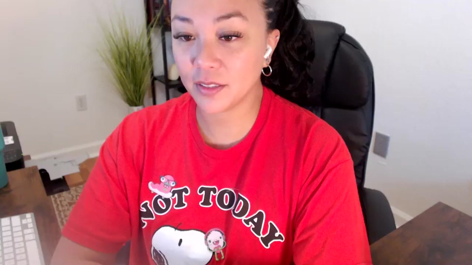 Gallery image thumbnail from MickaylaStar's myfreecams stream on, 06/20/2025, 17:09 image 16 of 20