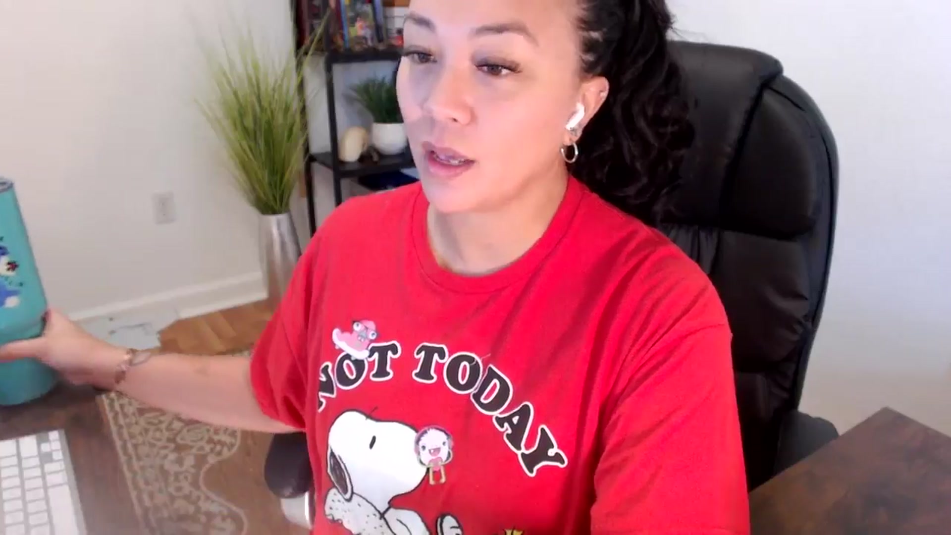 Gallery image thumbnail from MickaylaStar's myfreecams stream on, 06/20/2025, 17:18 image 18 of 20
