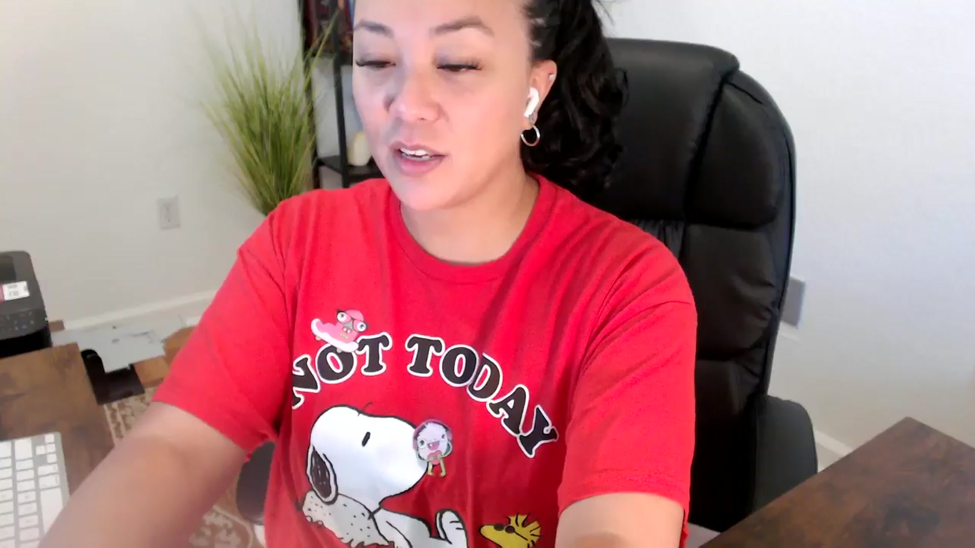 Gallery image thumbnail from MickaylaStar's myfreecams stream on, 06/20/2025, 18:14 image 9 of 20
