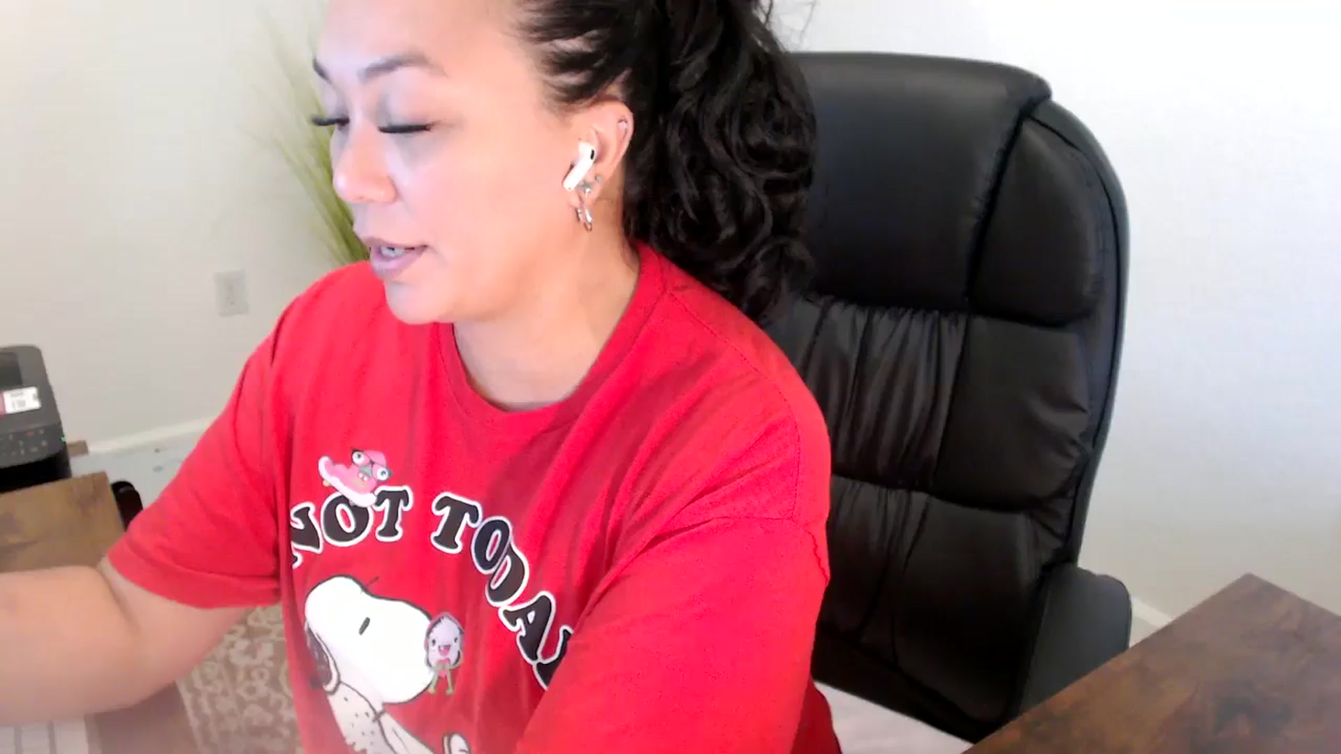 Gallery image thumbnail from MickaylaStar's myfreecams stream on, 06/20/2025, 18:14 image 11 of 20