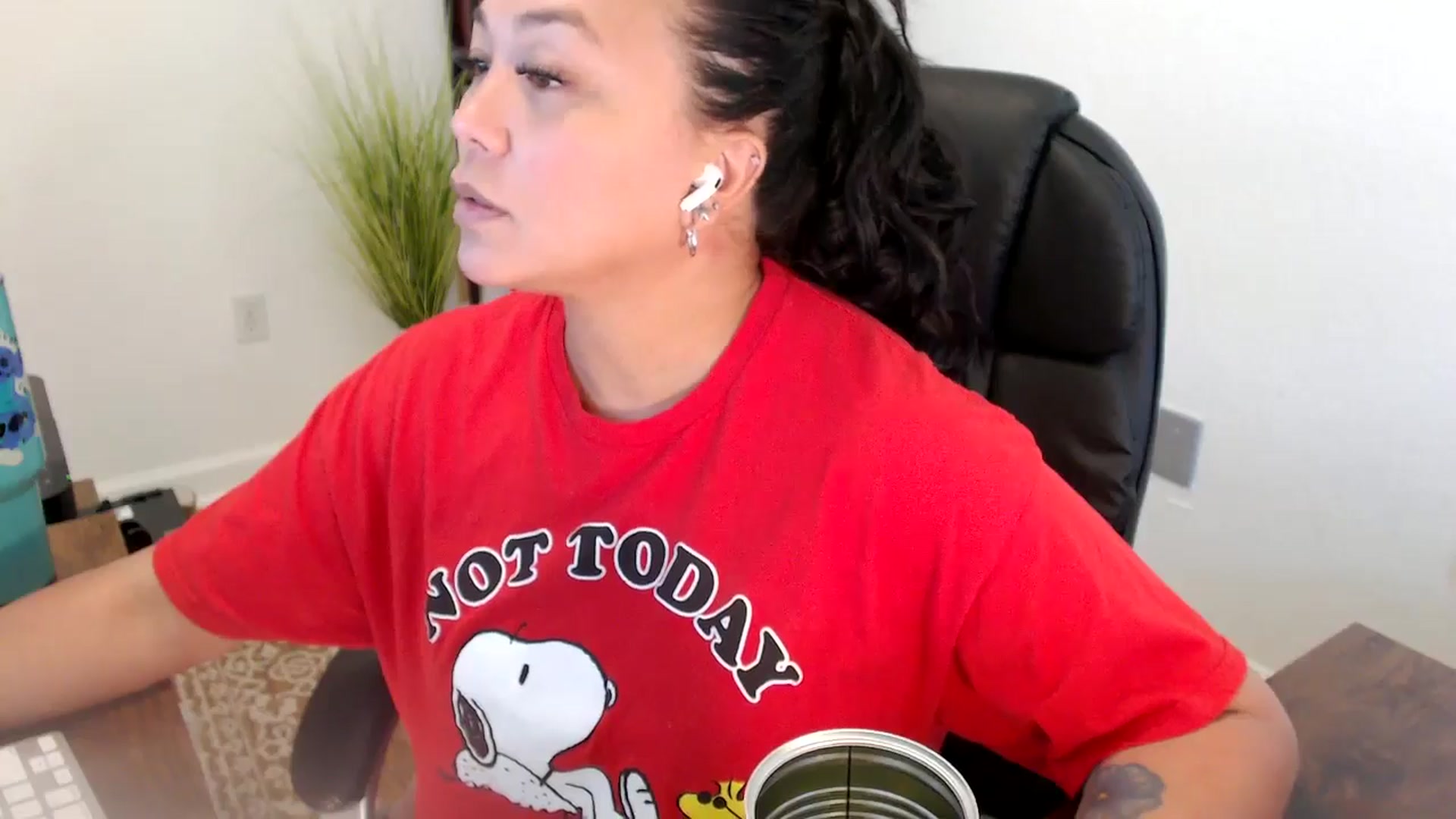 Gallery image thumbnail from MickaylaStar's myfreecams stream on, 06/20/2025, 20:11 image 15 of 20