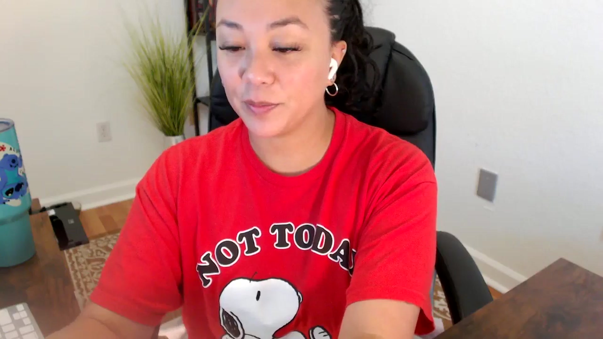 Gallery image thumbnail from MickaylaStar's myfreecams stream on, 06/20/2025, 20:11 image 16 of 20