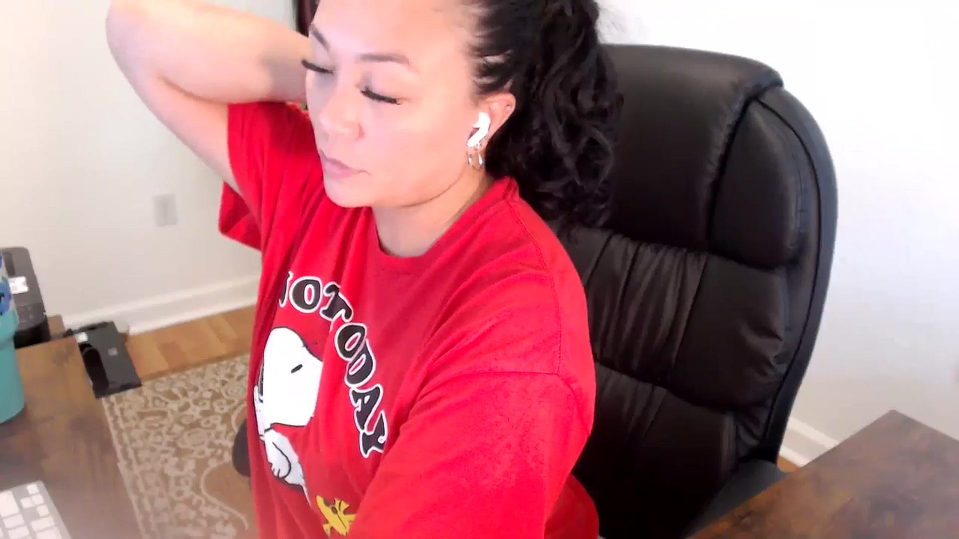 Gallery image thumbnail from MickaylaStar's myfreecams stream on, 06/20/2025, 20:11 image 9 of 20