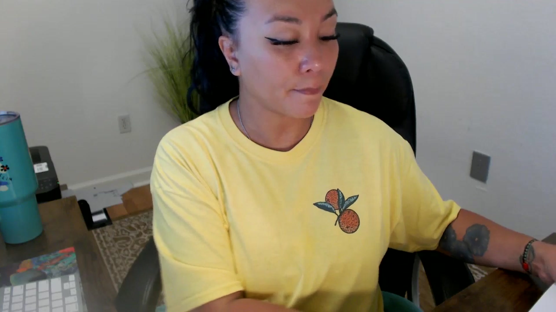 Gallery image thumbnail from MickaylaStar's myfreecams stream on, 06/24/2025, 15:26 image 12 of 20