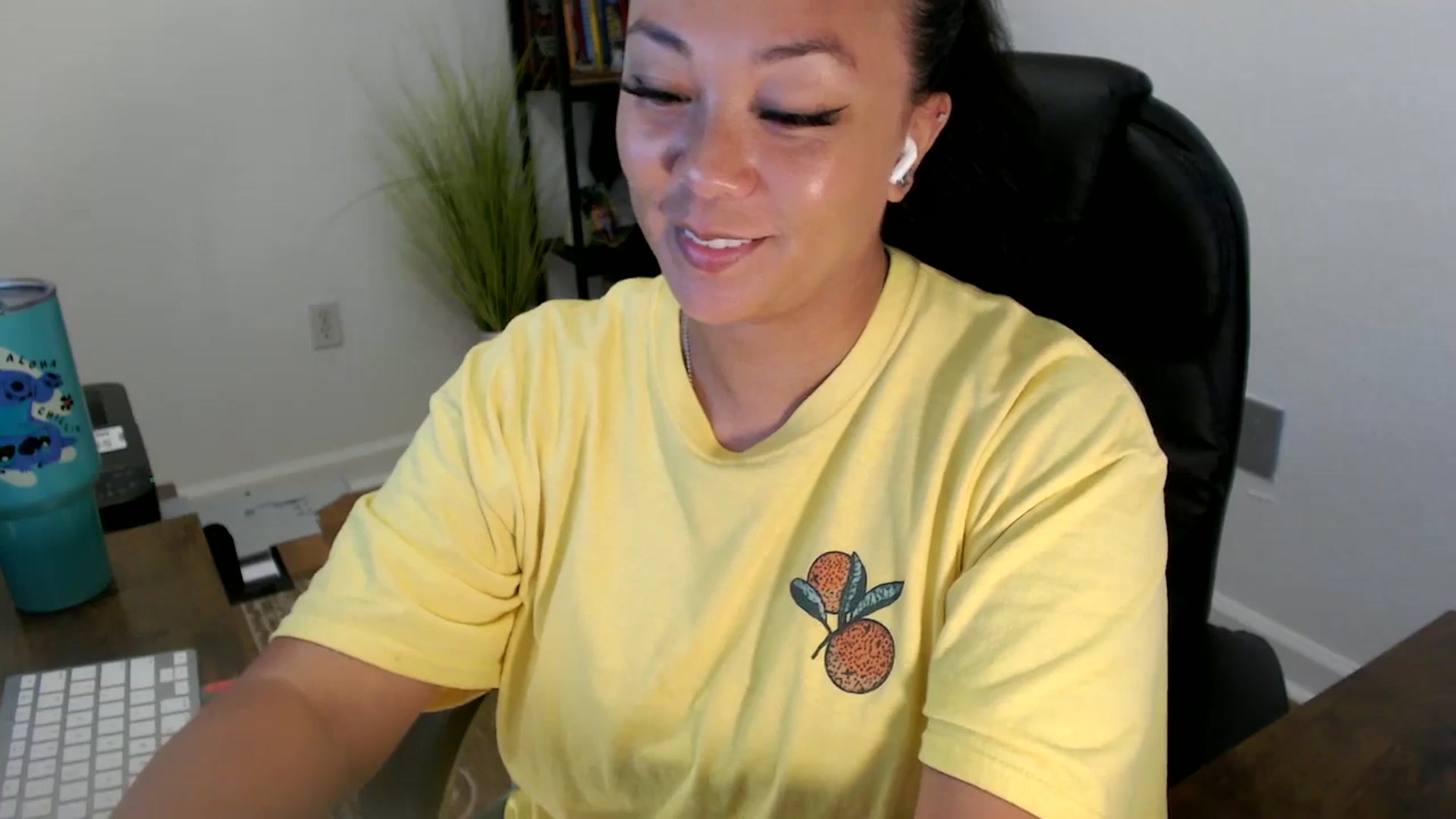 Gallery image thumbnail from MickaylaStar's myfreecams stream on, 06/24/2025, 16:59 image 12 of 20