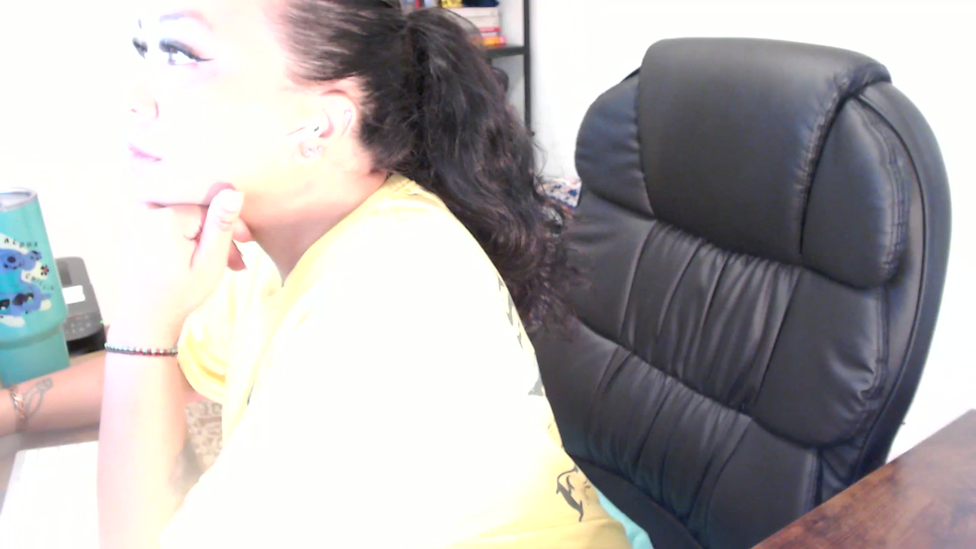 Gallery image thumbnail from MickaylaStar's myfreecams stream on, 06/24/2025, 16:59 image 20 of 20
