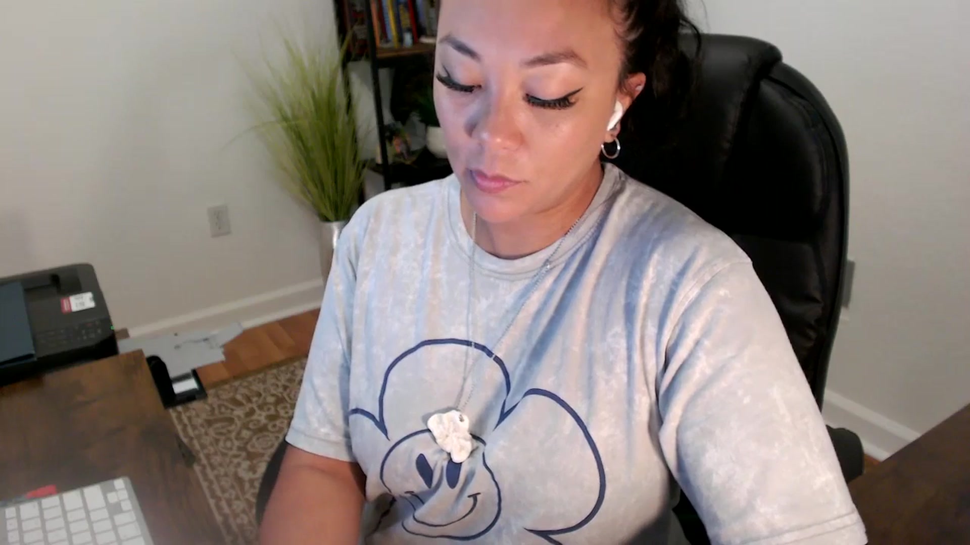 Gallery image thumbnail from MickaylaStar's myfreecams stream on, 06/27/2025, 15:35 image 18 of 20