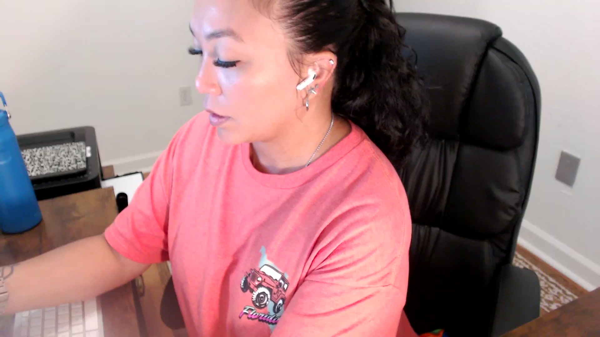 Gallery image thumbnail from MickaylaStar's myfreecams stream on, 06/30/2025, 16:16 image 4 of 20