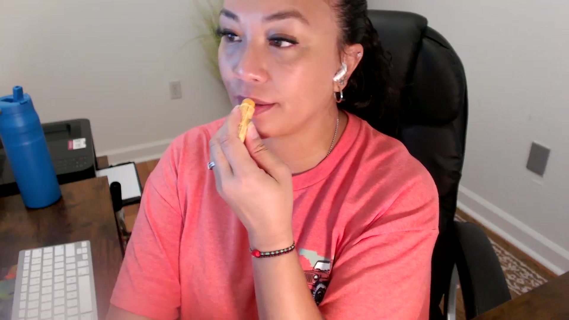 Gallery image thumbnail from MickaylaStar's myfreecams stream on, 06/30/2025, 16:16 image 13 of 20
