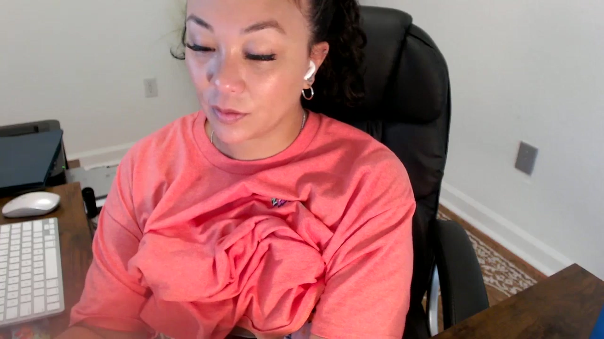 Gallery image thumbnail from MickaylaStar's myfreecams stream on, 06/30/2025, 19:51 image 8 of 20