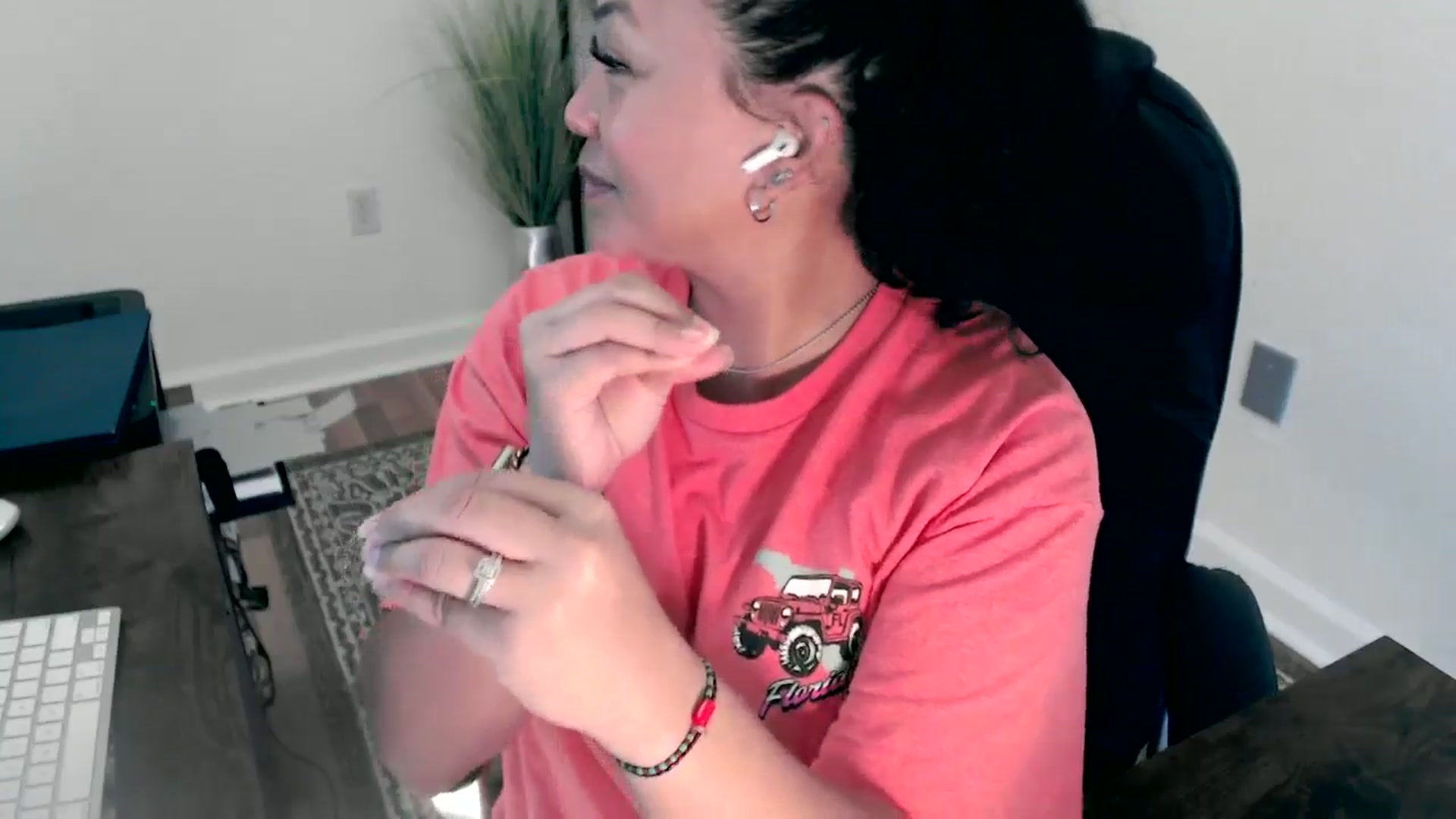 Gallery image thumbnail from MickaylaStar's myfreecams stream on, 06/30/2025, 20:19 image 14 of 20