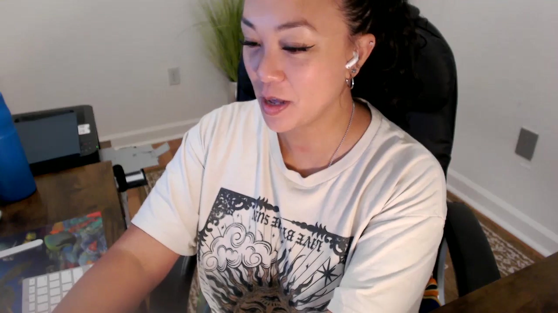 Gallery image thumbnail from MickaylaStar's myfreecams stream on, 07/01/2025, 16:25 image 5 of 20