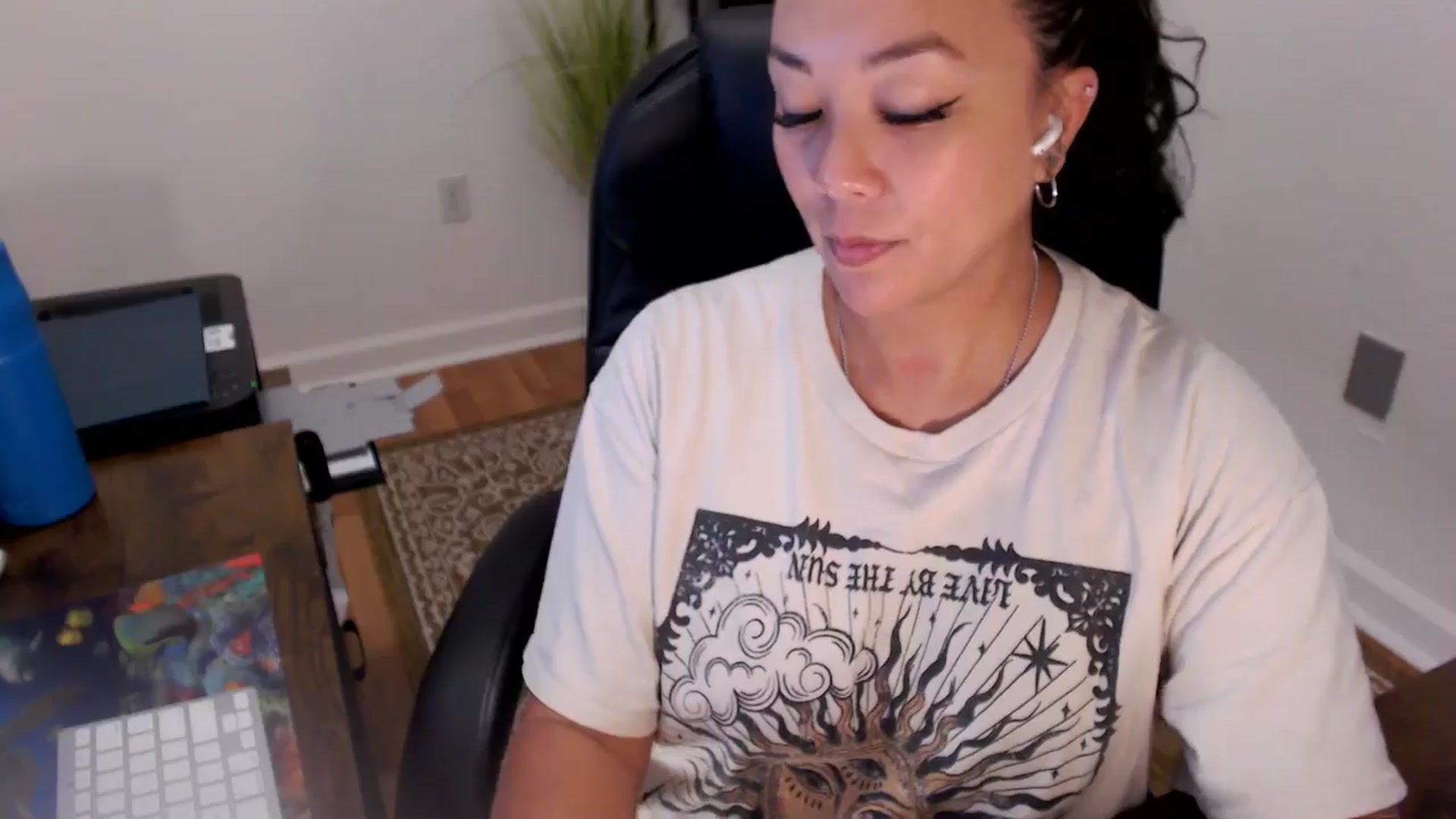 Gallery image thumbnail from MickaylaStar's myfreecams stream on, 07/01/2025, 16:25 image 8 of 20