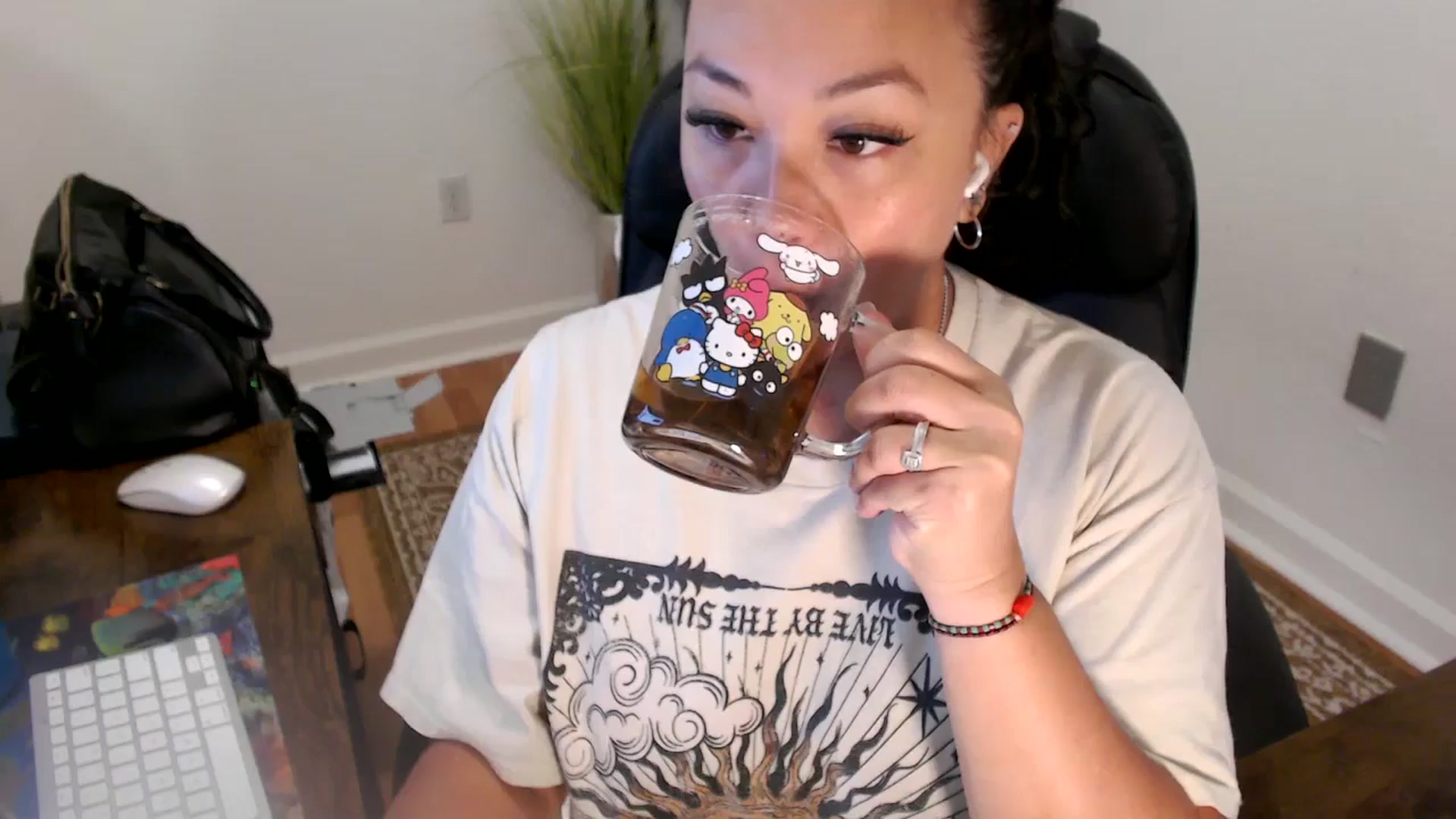 Gallery image thumbnail from MickaylaStar's myfreecams stream on, 07/01/2025, 16:25 image 14 of 20