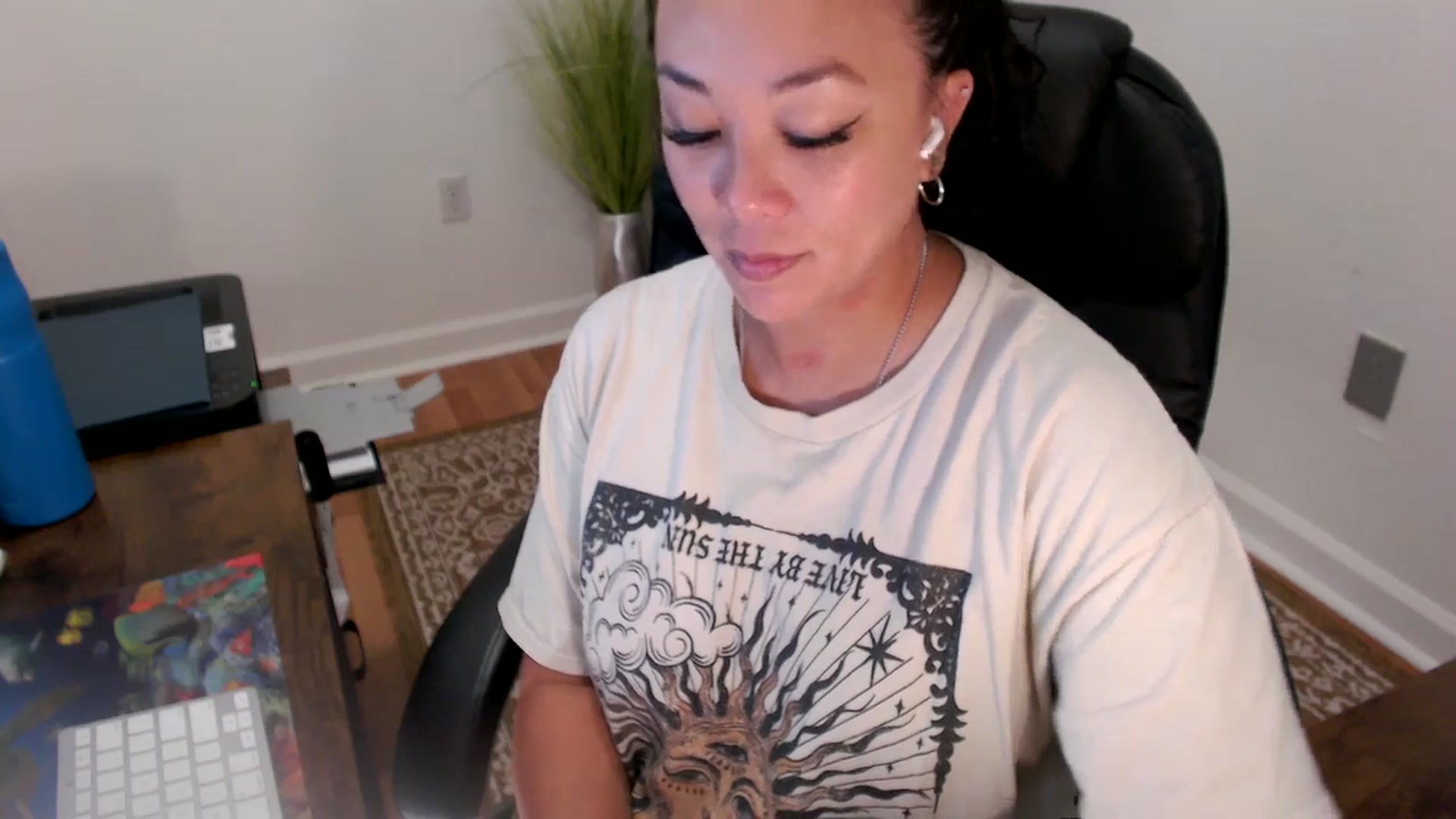 Gallery image thumbnail from MickaylaStar's myfreecams stream on, 07/01/2025, 16:25 image 7 of 20