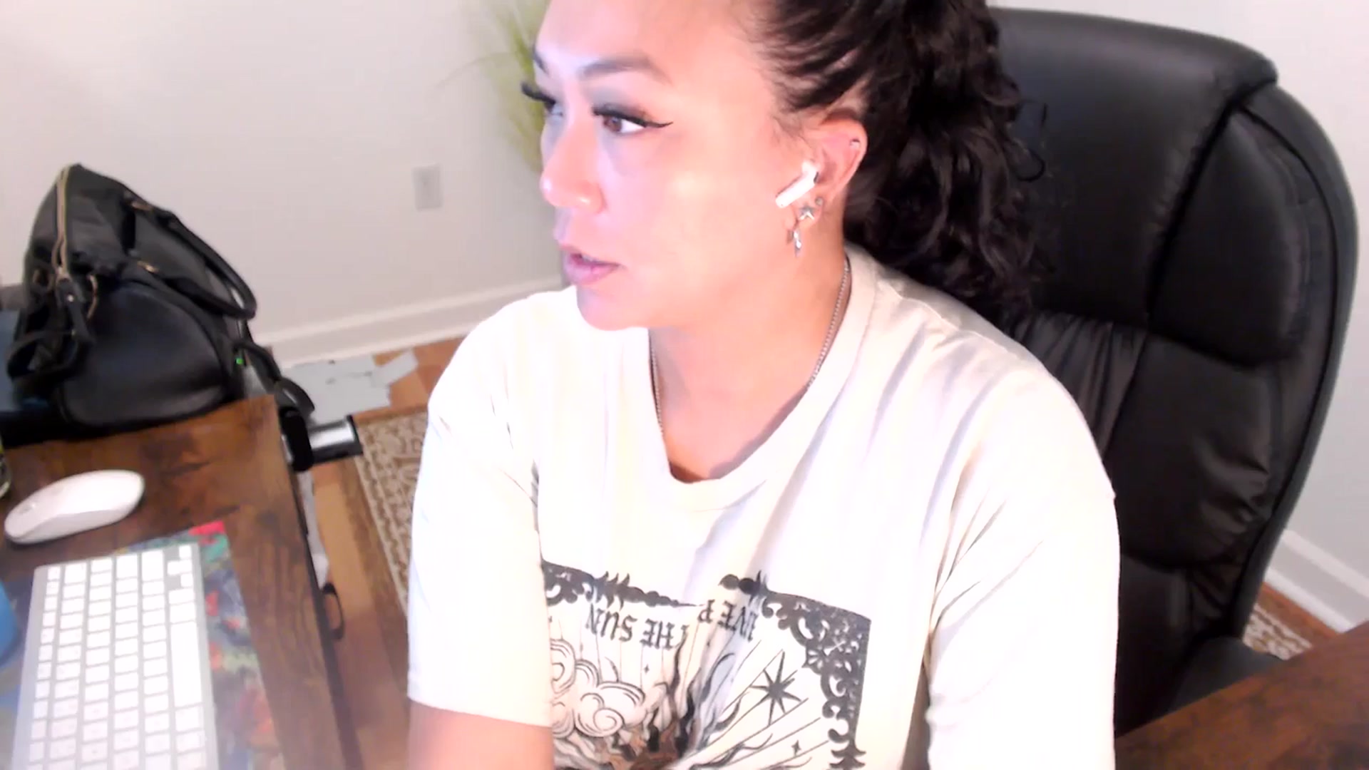 Gallery image thumbnail from MickaylaStar's myfreecams stream on, 07/01/2025, 16:48 image 16 of 20
