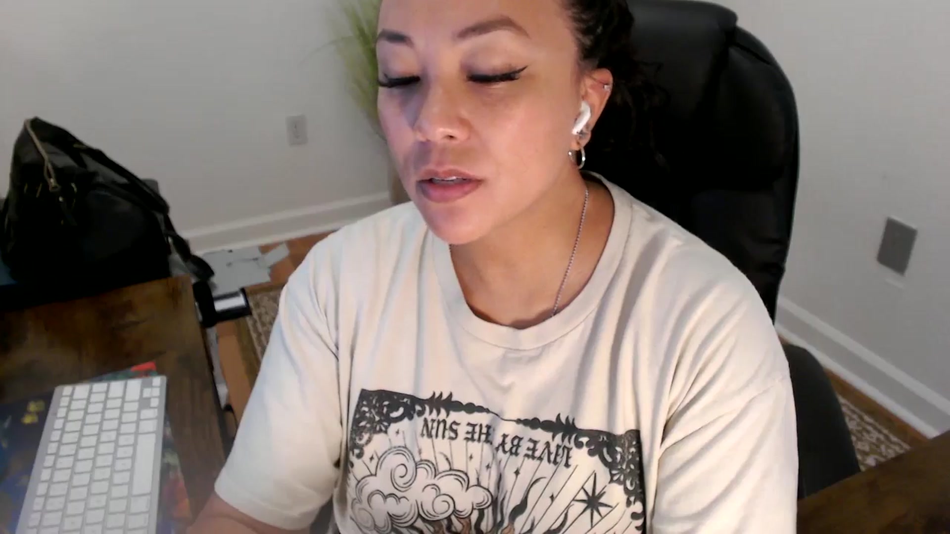 Gallery image thumbnail from MickaylaStar's myfreecams stream on, 07/01/2025, 17:08 image 11 of 20