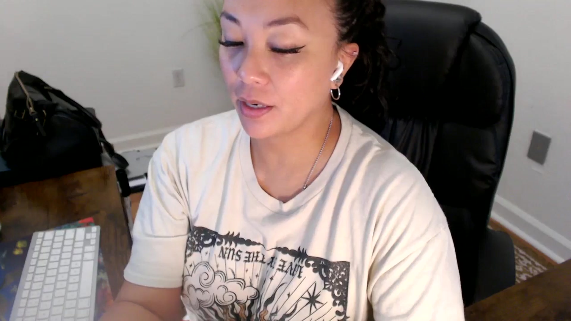Gallery image thumbnail from MickaylaStar's myfreecams stream on, 07/01/2025, 17:08 image 17 of 20