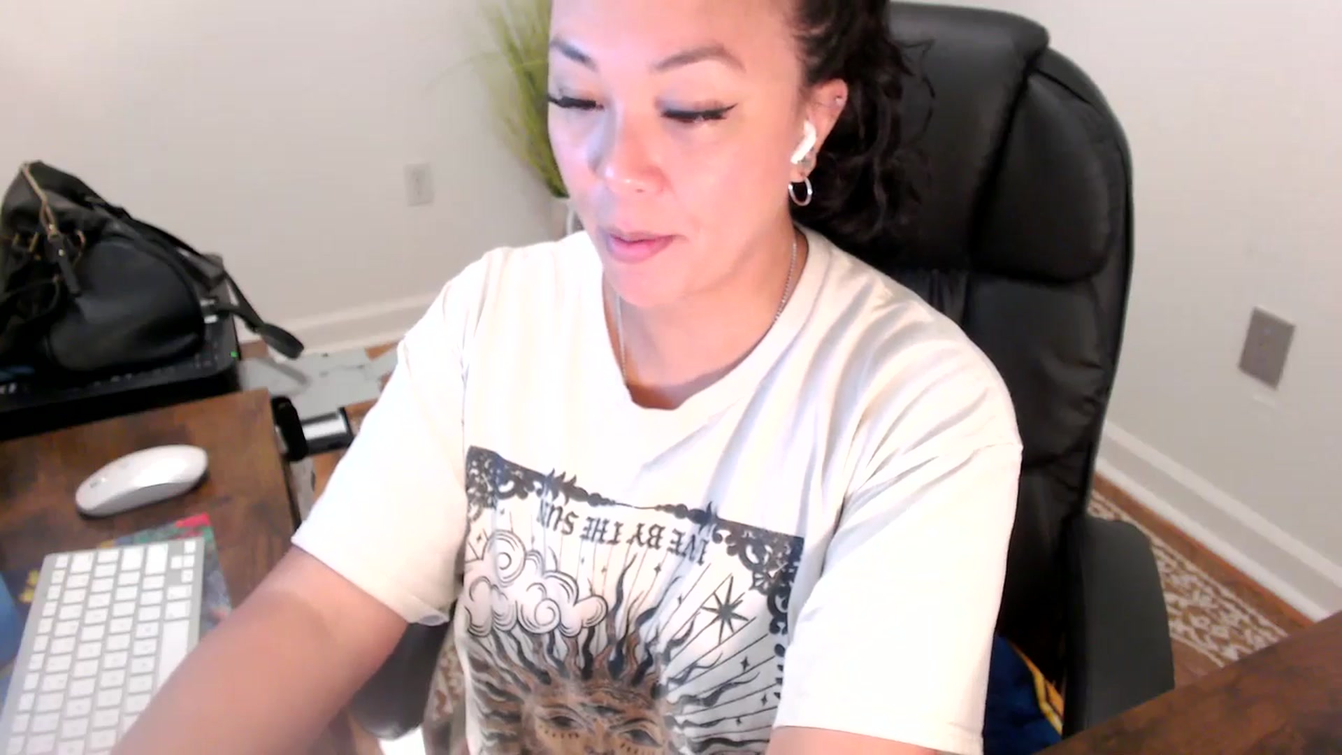 Gallery image thumbnail from MickaylaStar's myfreecams stream on, 07/01/2025, 19:13 image 2 of 20