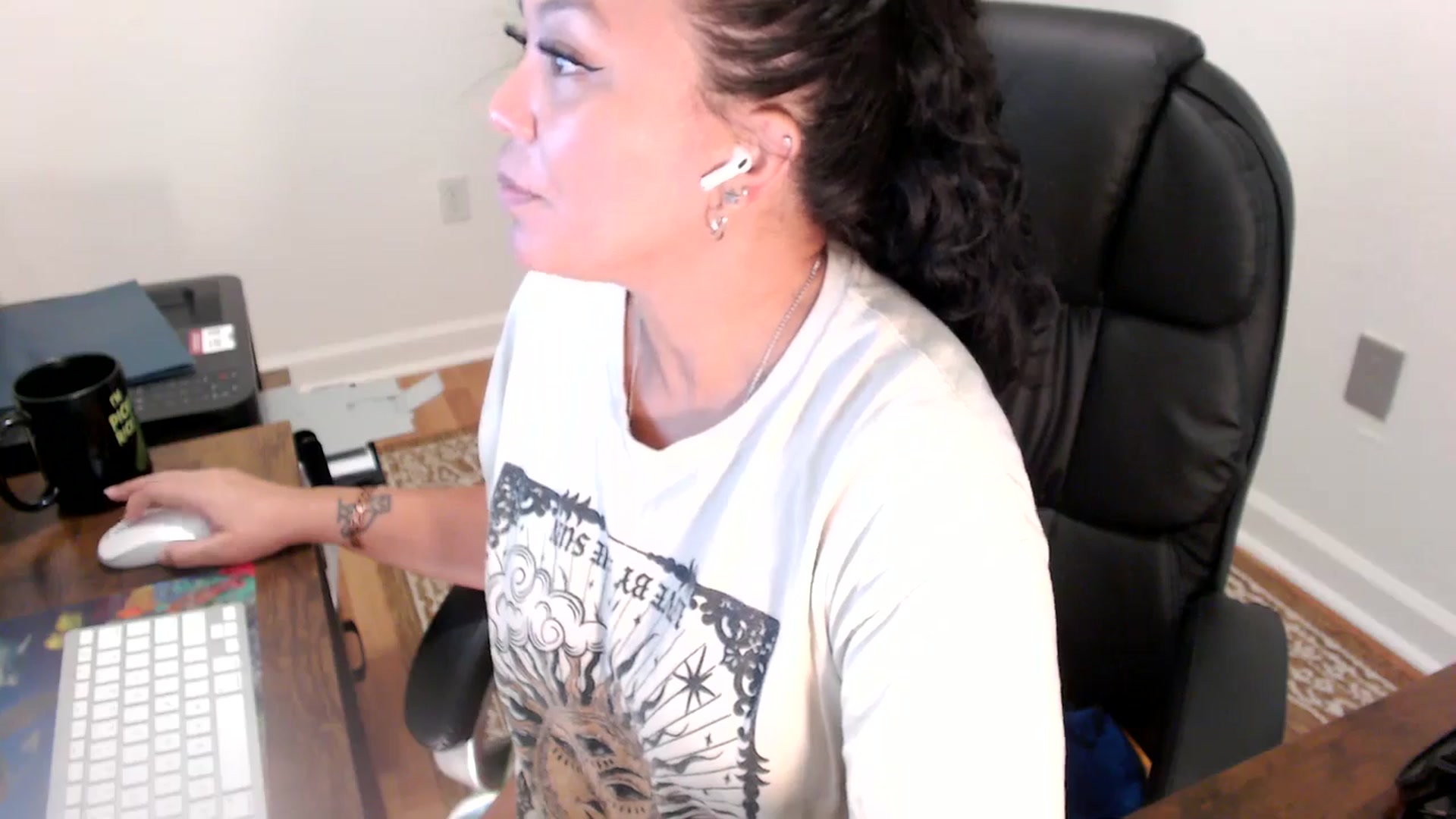 Gallery image thumbnail from MickaylaStar's myfreecams stream on, 07/01/2025, 20:10 image 9 of 20