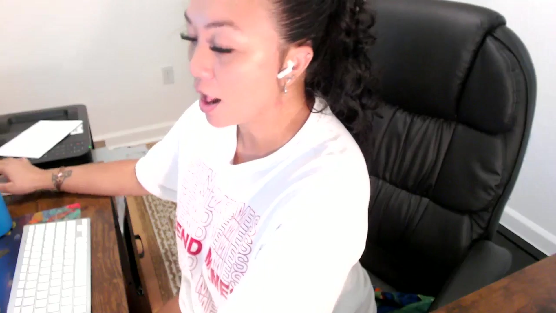 Gallery image thumbnail from MickaylaStar's myfreecams stream on, 07/02/2025, 19:45 image 2 of 20