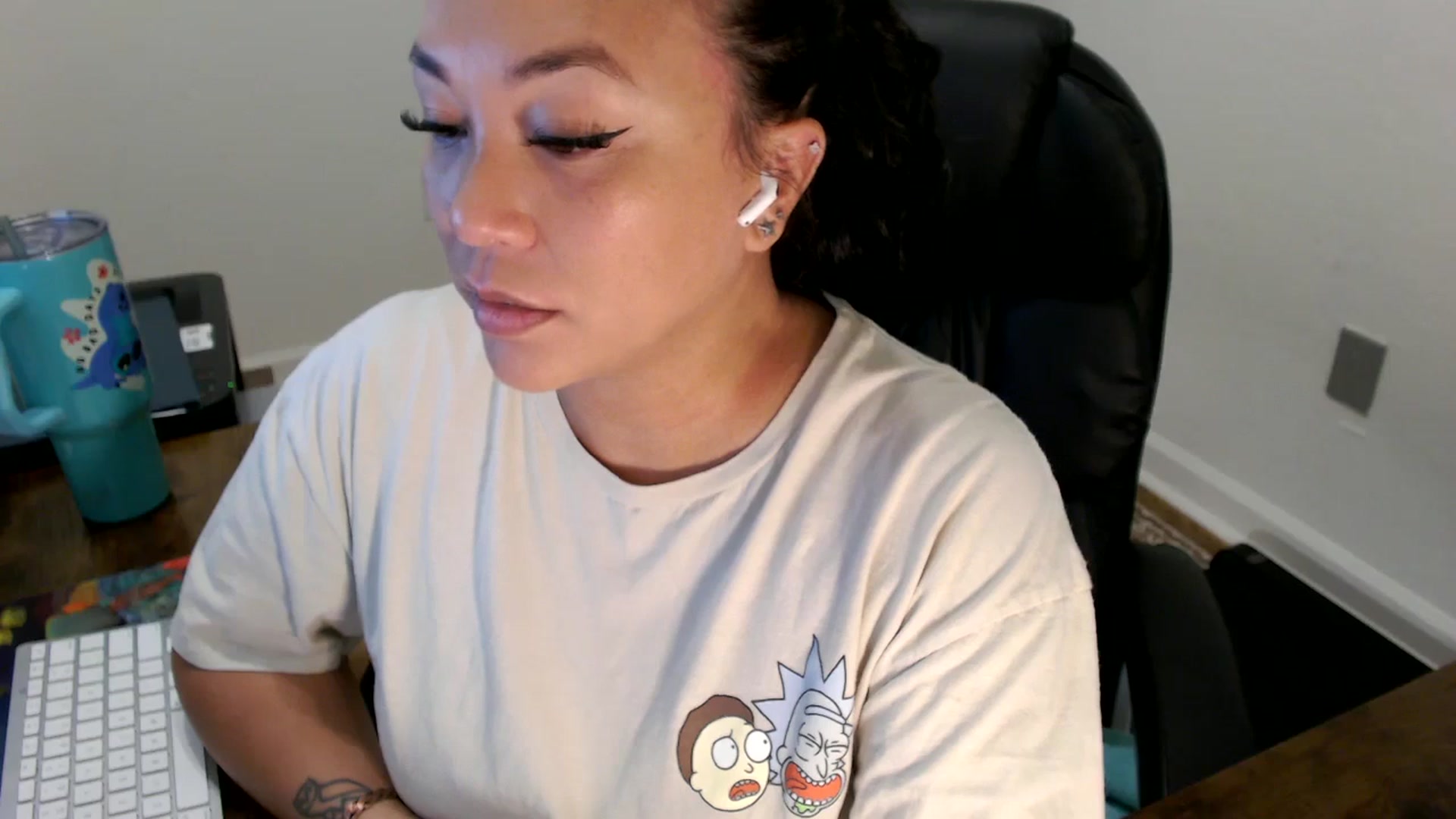 Gallery image thumbnail from MickaylaStar's myfreecams stream on, 07/03/2025, 14:52 image 17 of 20