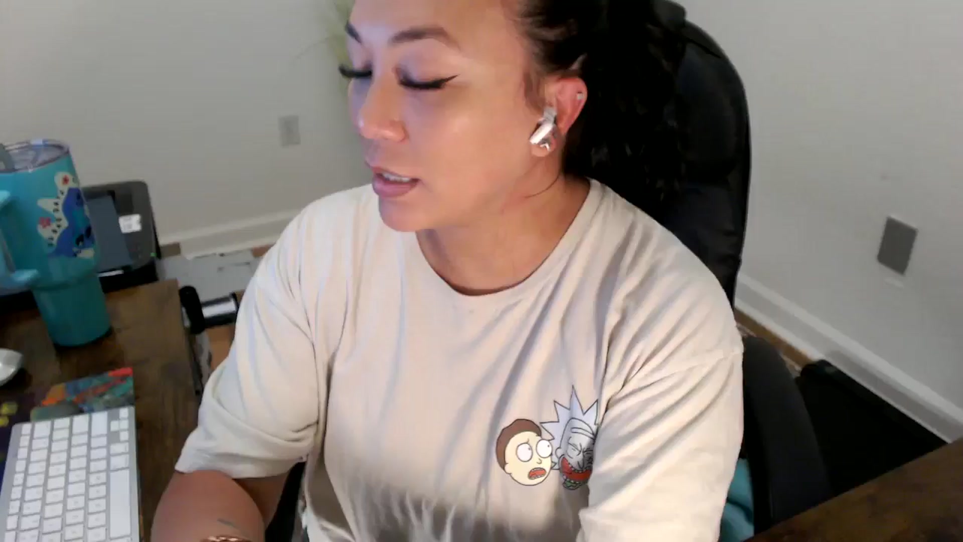 Gallery image thumbnail from MickaylaStar's myfreecams stream on, 07/03/2025, 15:34 image 19 of 20