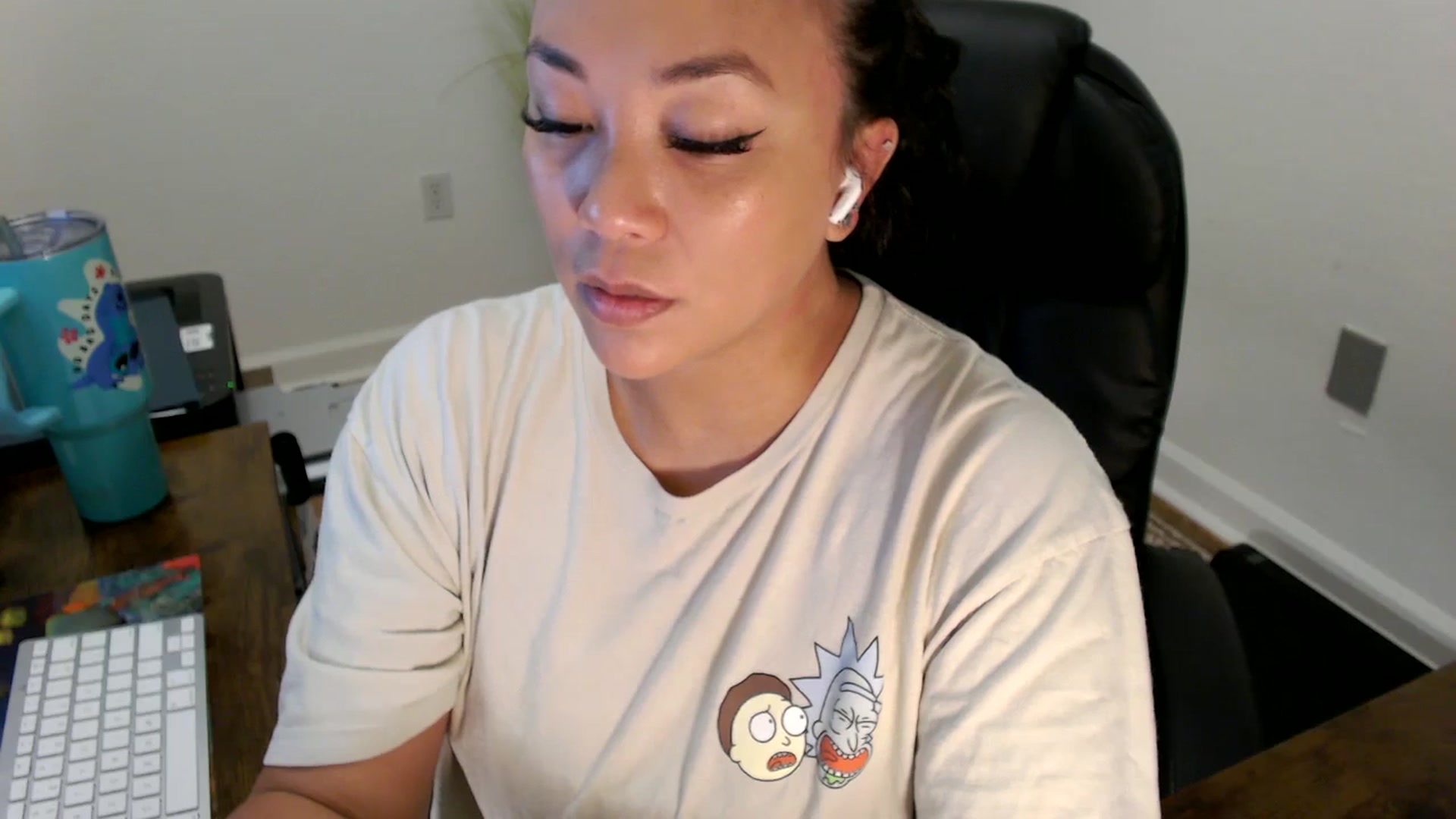 Gallery image thumbnail from MickaylaStar's myfreecams stream on, 07/03/2025, 15:34 image 11 of 20