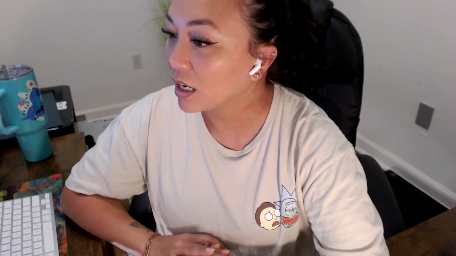 Gallery image thumbnail from MickaylaStar's myfreecams stream on, 07/03/2025, 16:41 image 11 of 20