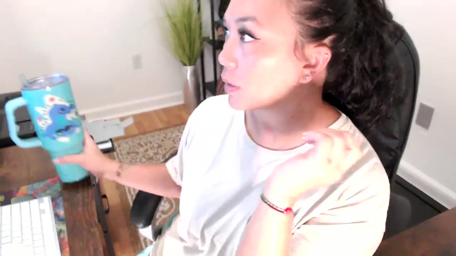Gallery image thumbnail from MickaylaStar's myfreecams stream on, 07/03/2025, 17:09 image 19 of 20
