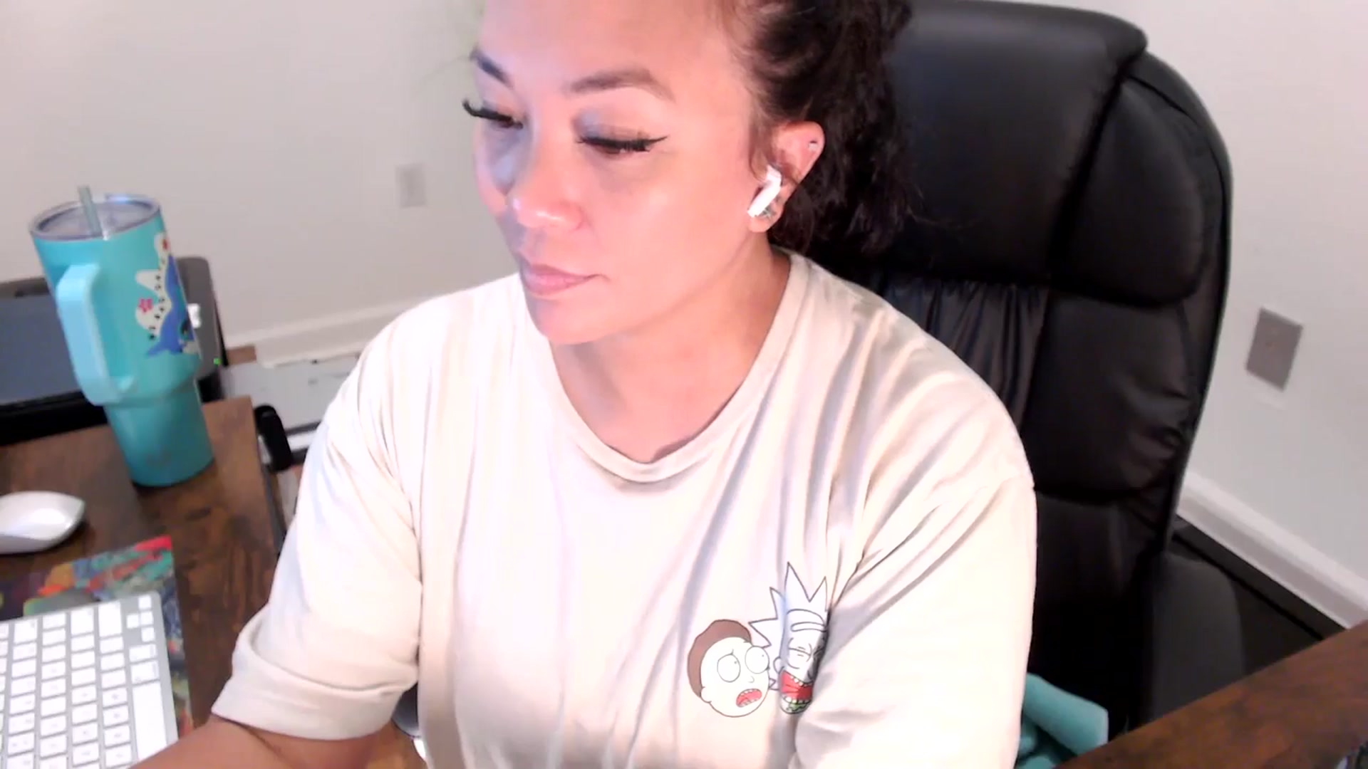 Gallery image thumbnail from MickaylaStar's myfreecams stream on, 07/03/2025, 17:55 image 19 of 20